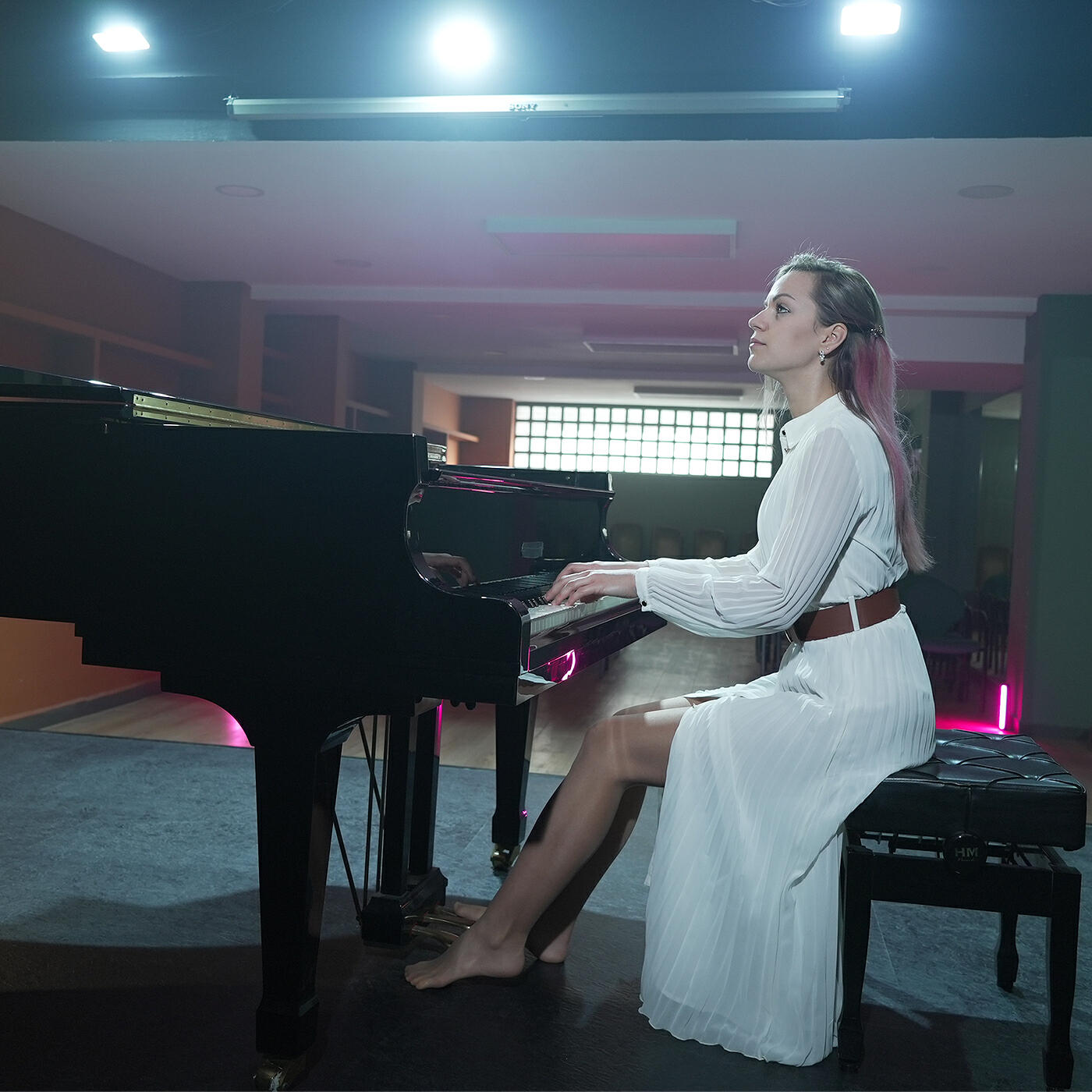 Релиз Unchained Melody