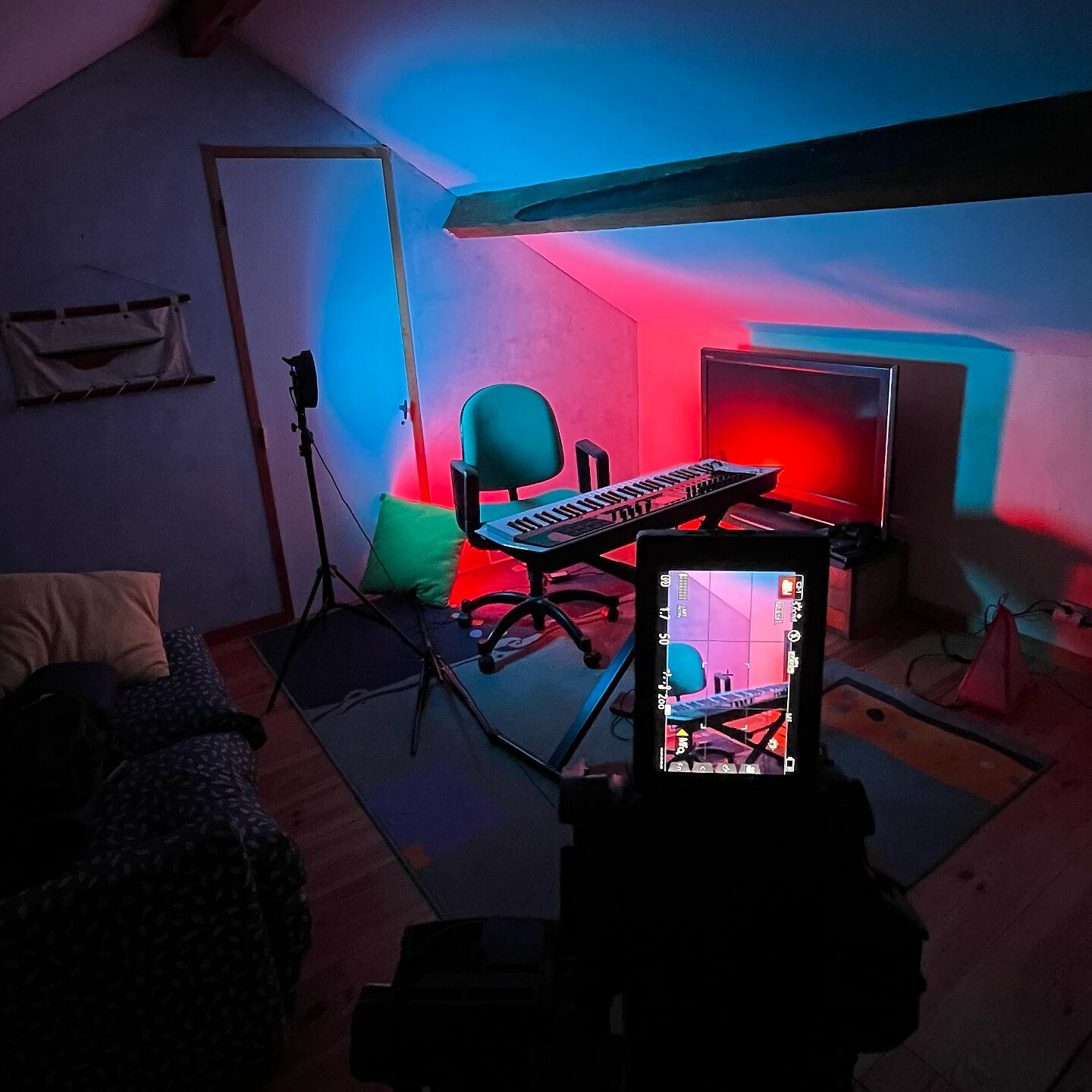 Релиз Kids in 80's