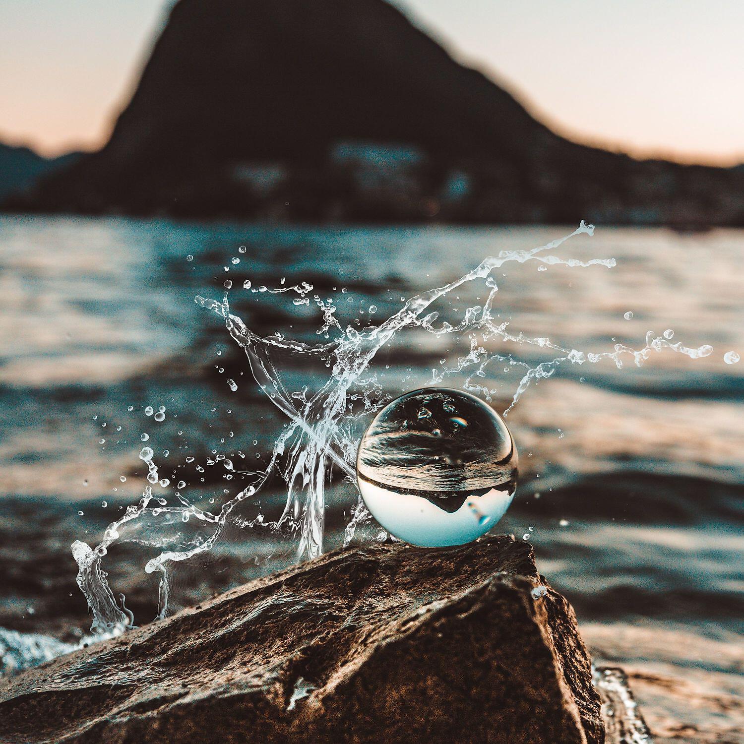 Трек Raining Water Sounds