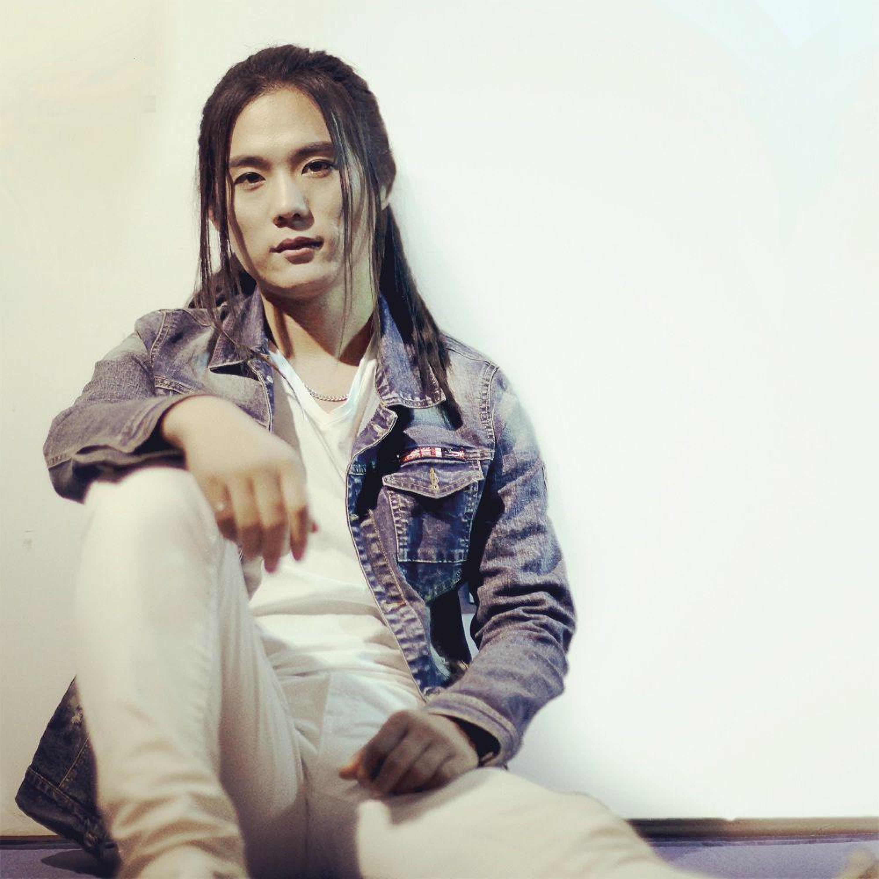 Релиз 伤痛在心底