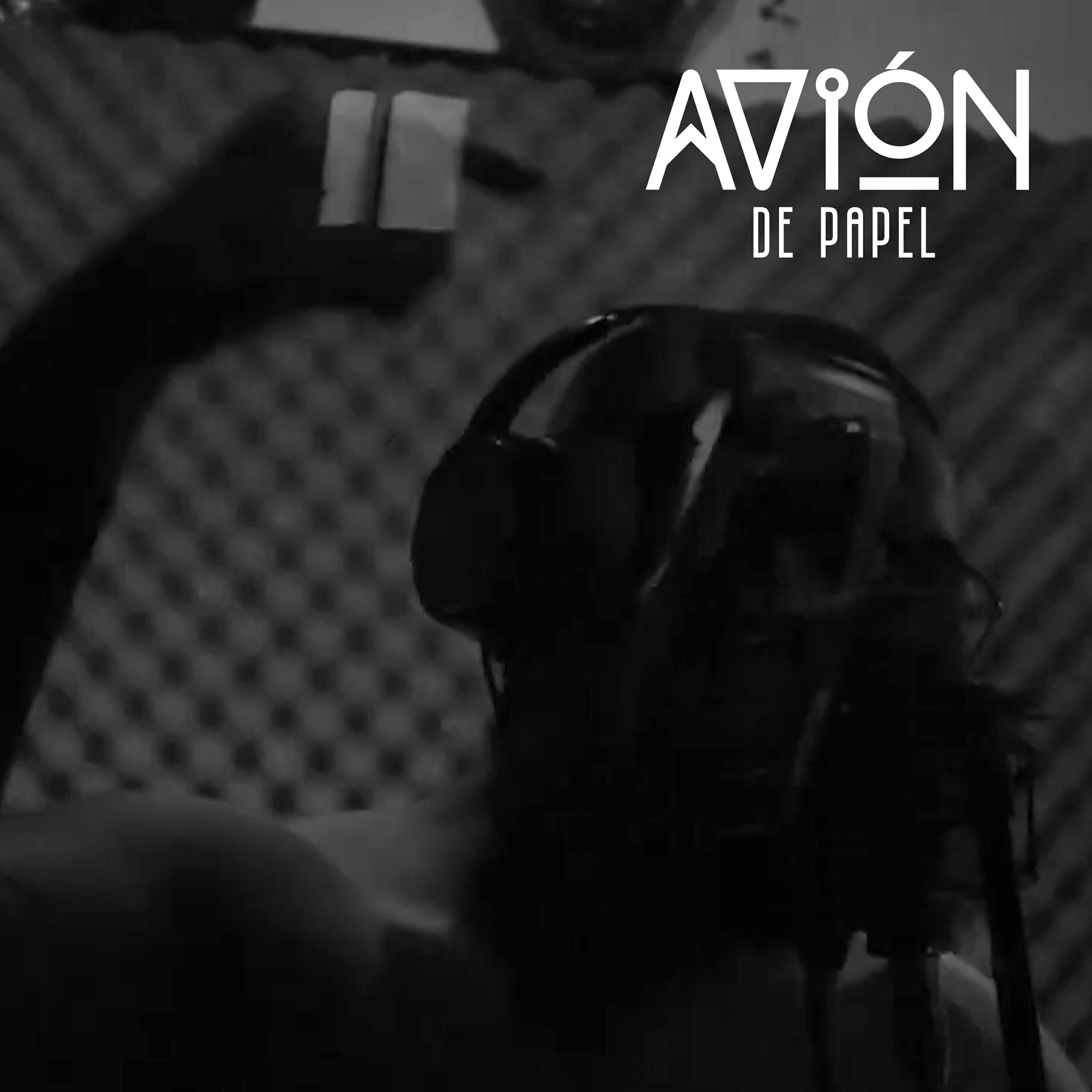 Релиз Avión de Papel