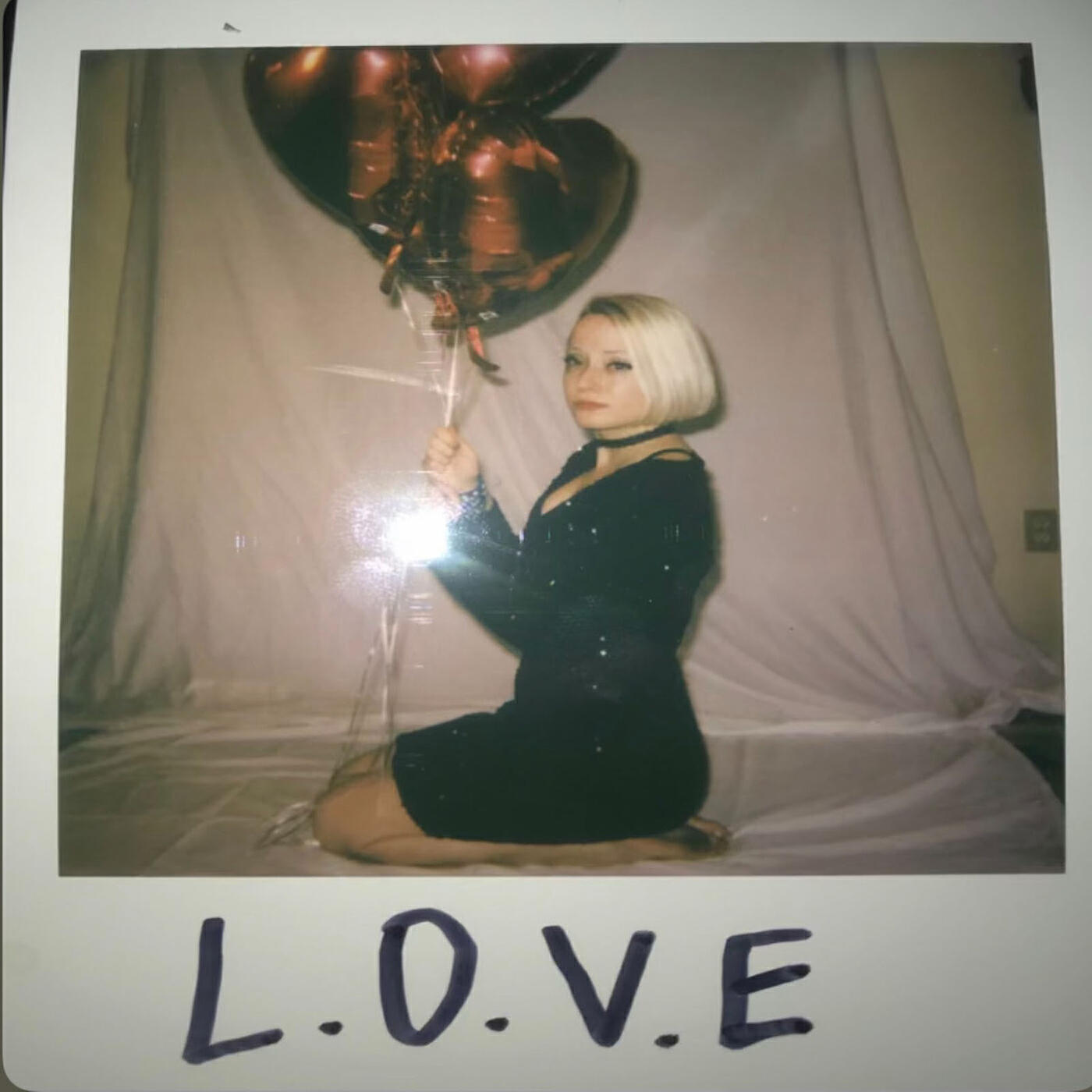 Постер альбома L.O.V.E