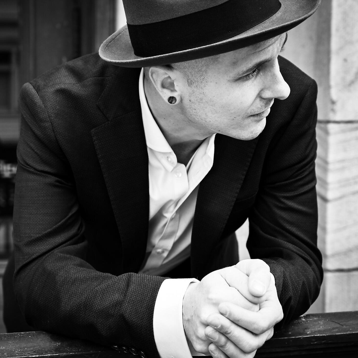 Релиз Cover Me Up