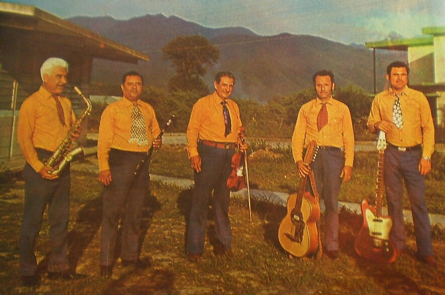 Los Montañeses Del Álamo