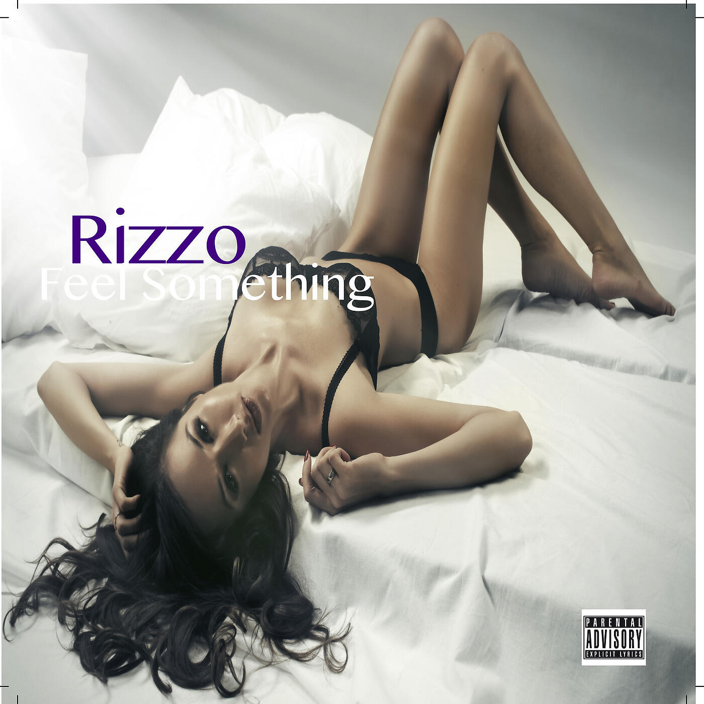 Скачать песню Rizzo - Feel Something бесплатно в MP3 для Android и iOS