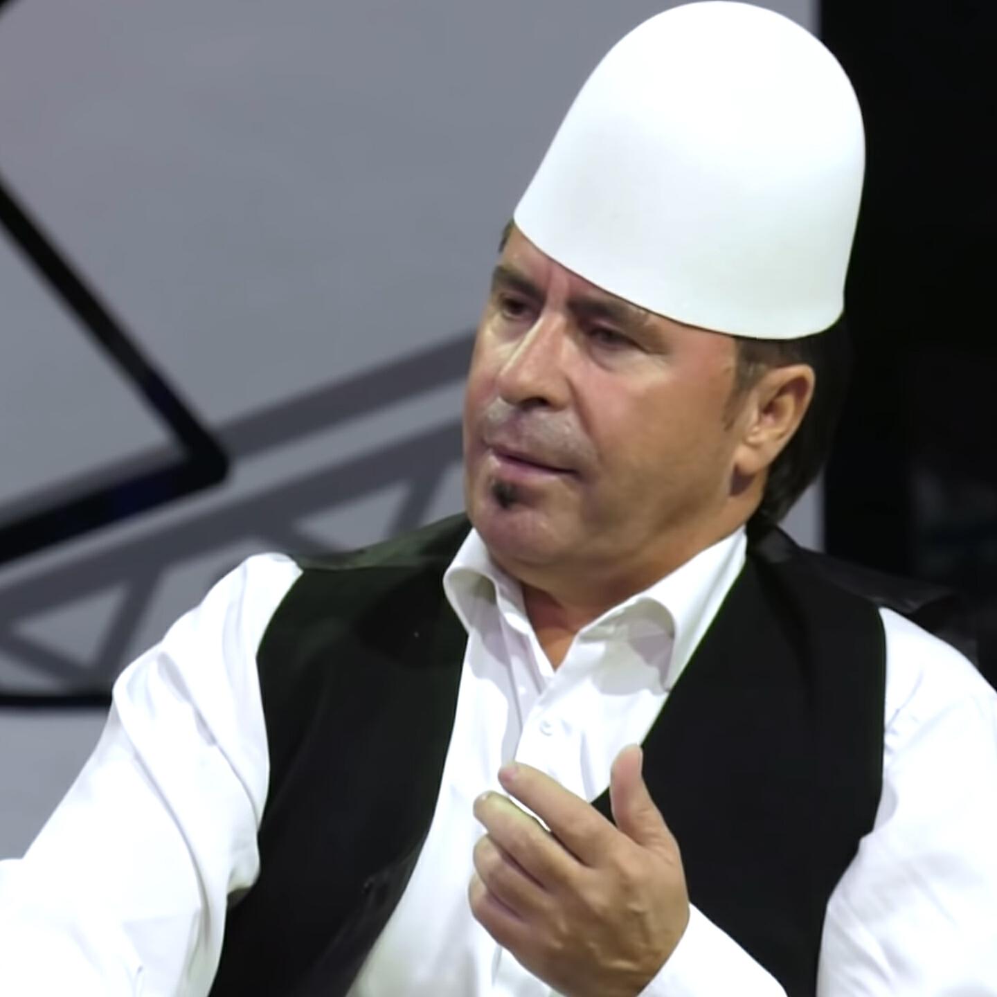 Релиз Në Një Kullë