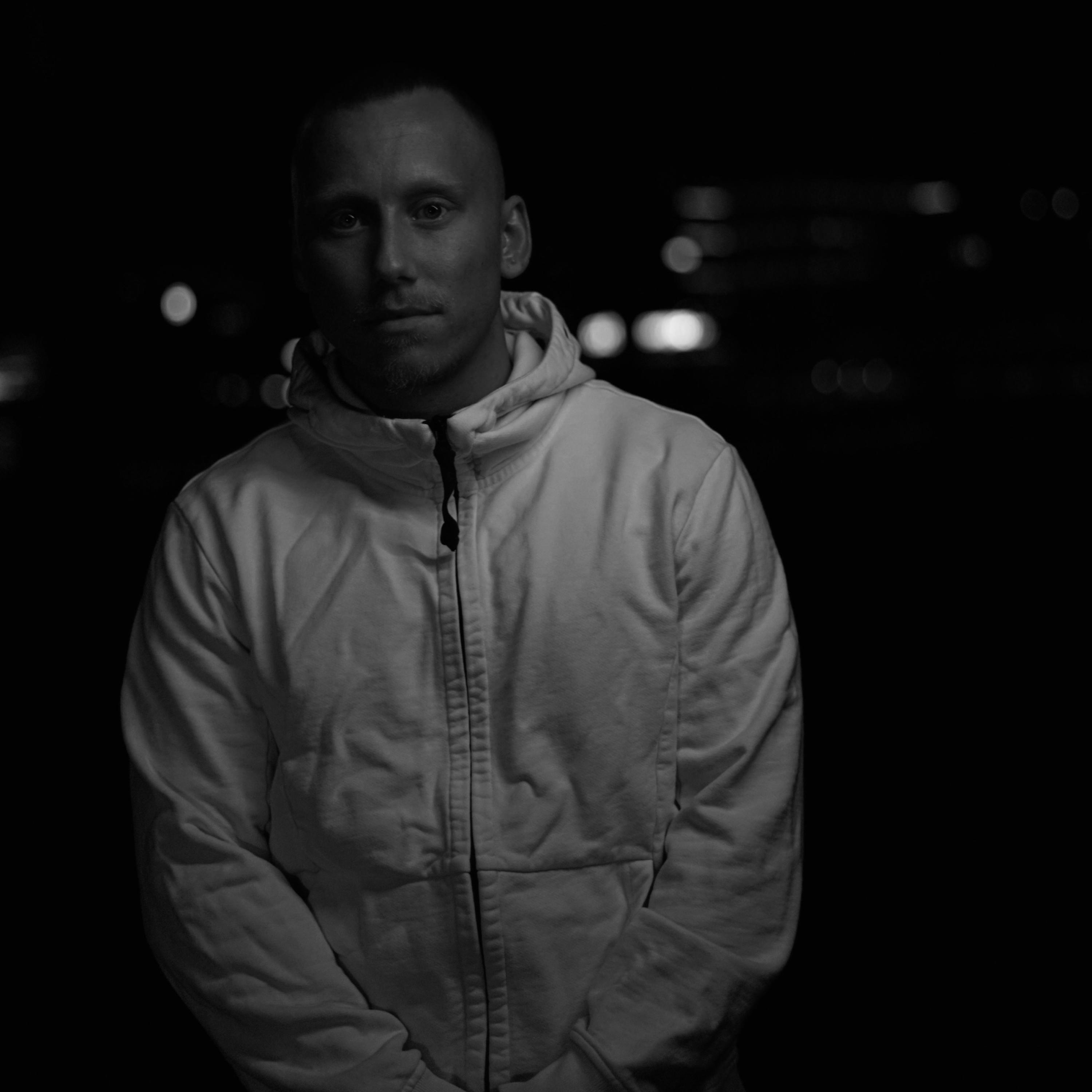 Релиз Hitta Mig Själv