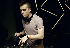 Adam Touch все песни в mp3