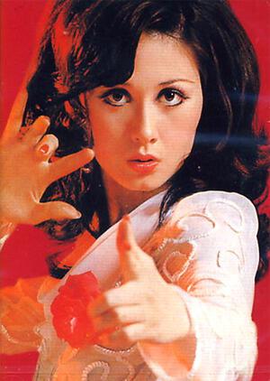 山本リンダ