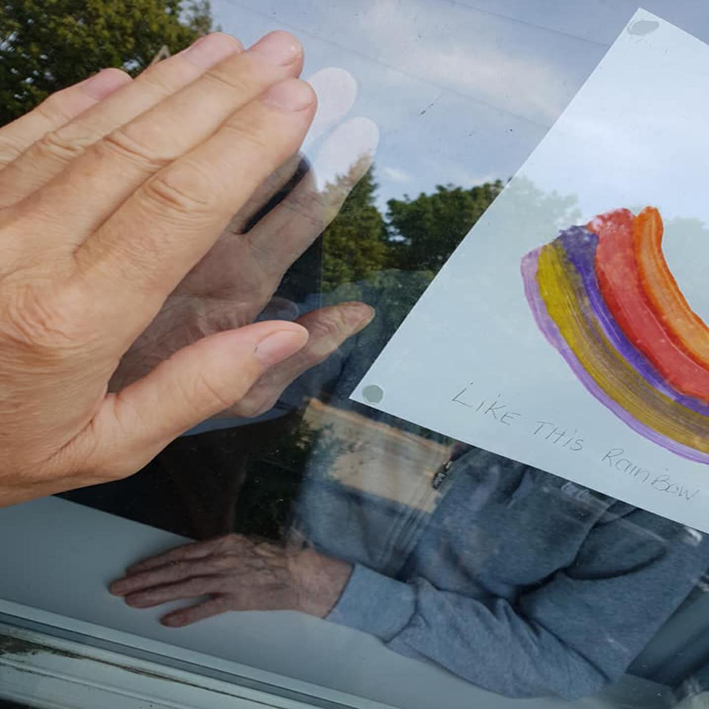 Релиз Paper Rainbow