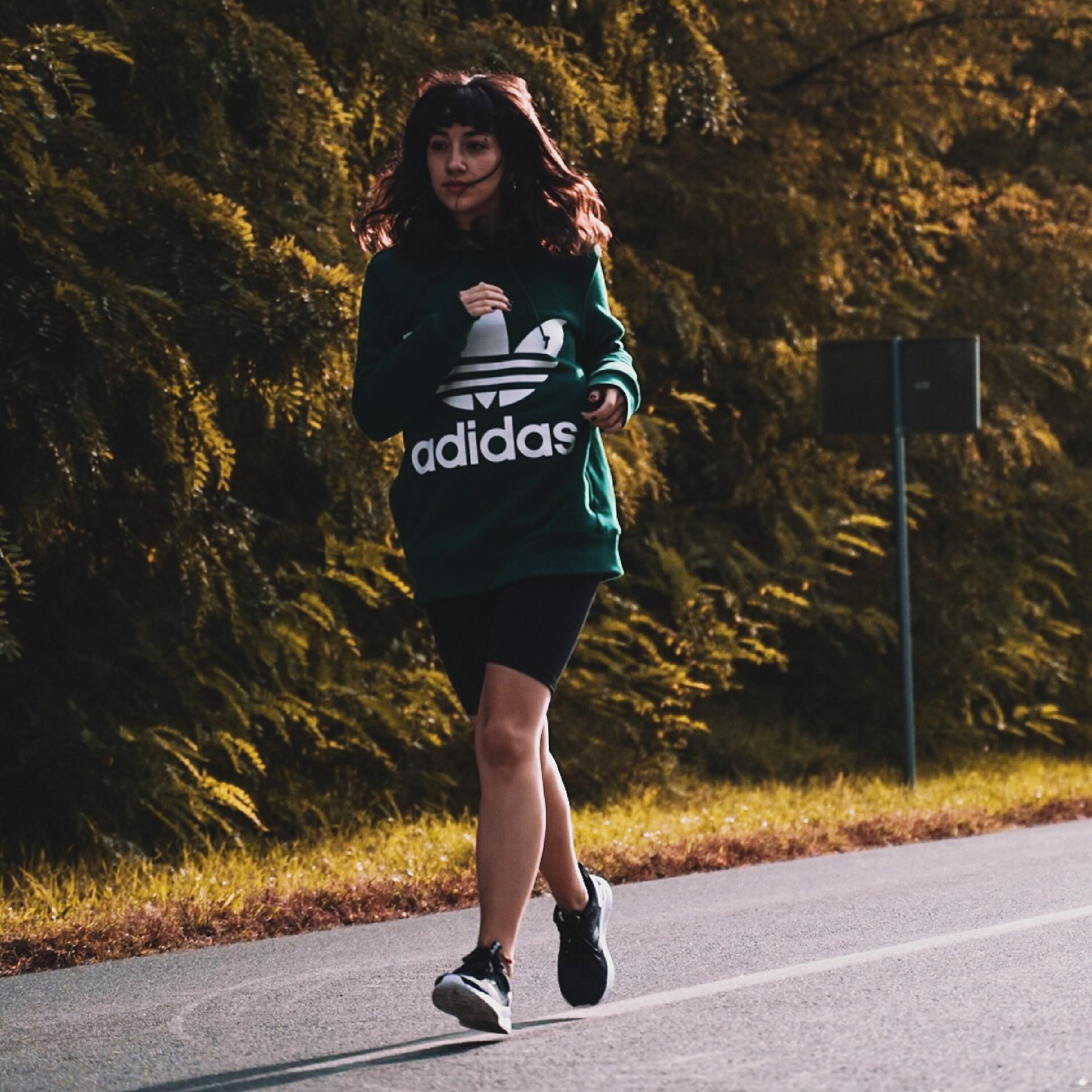 Релиз Sve O Čemu Sam Šutjela