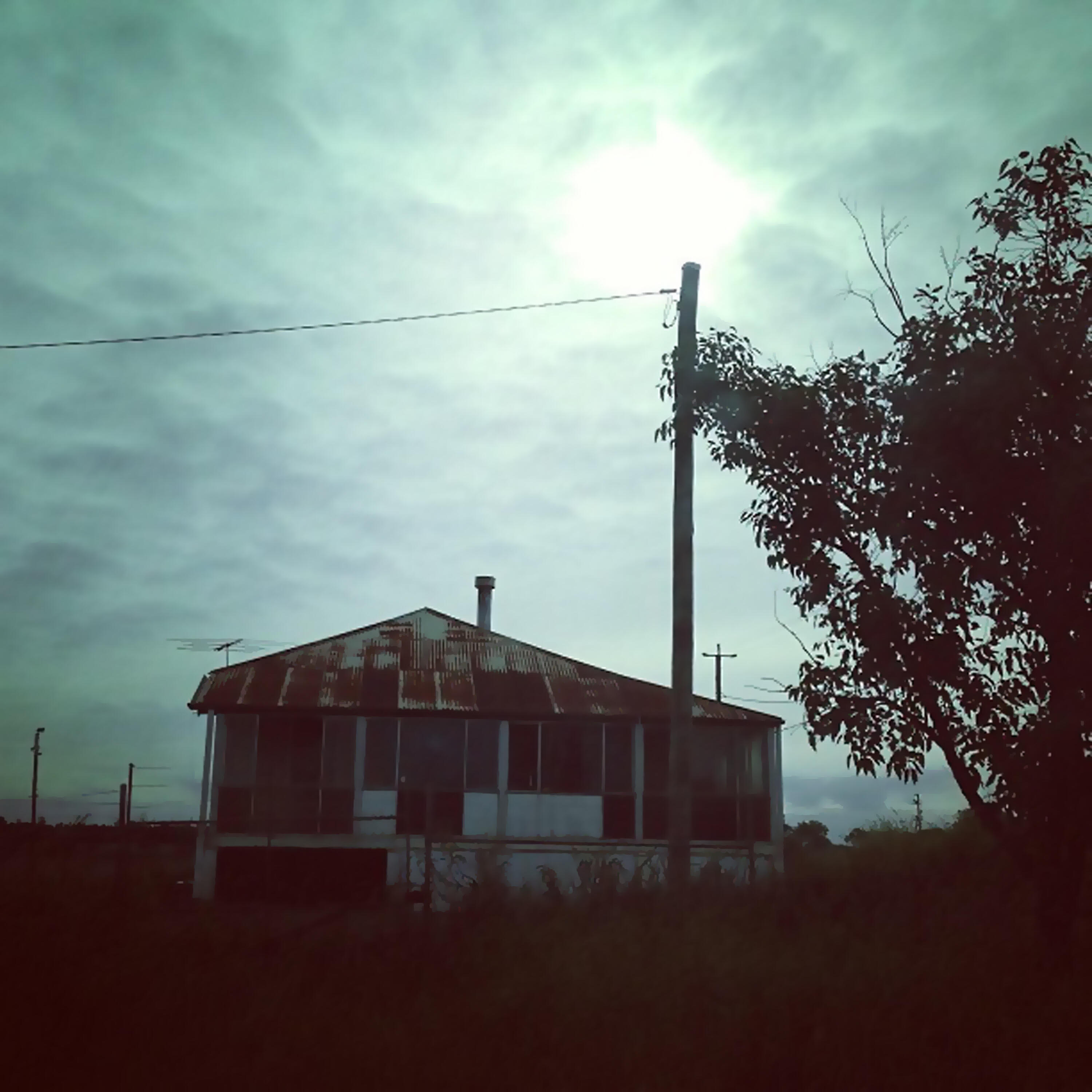 Релиз Leaving