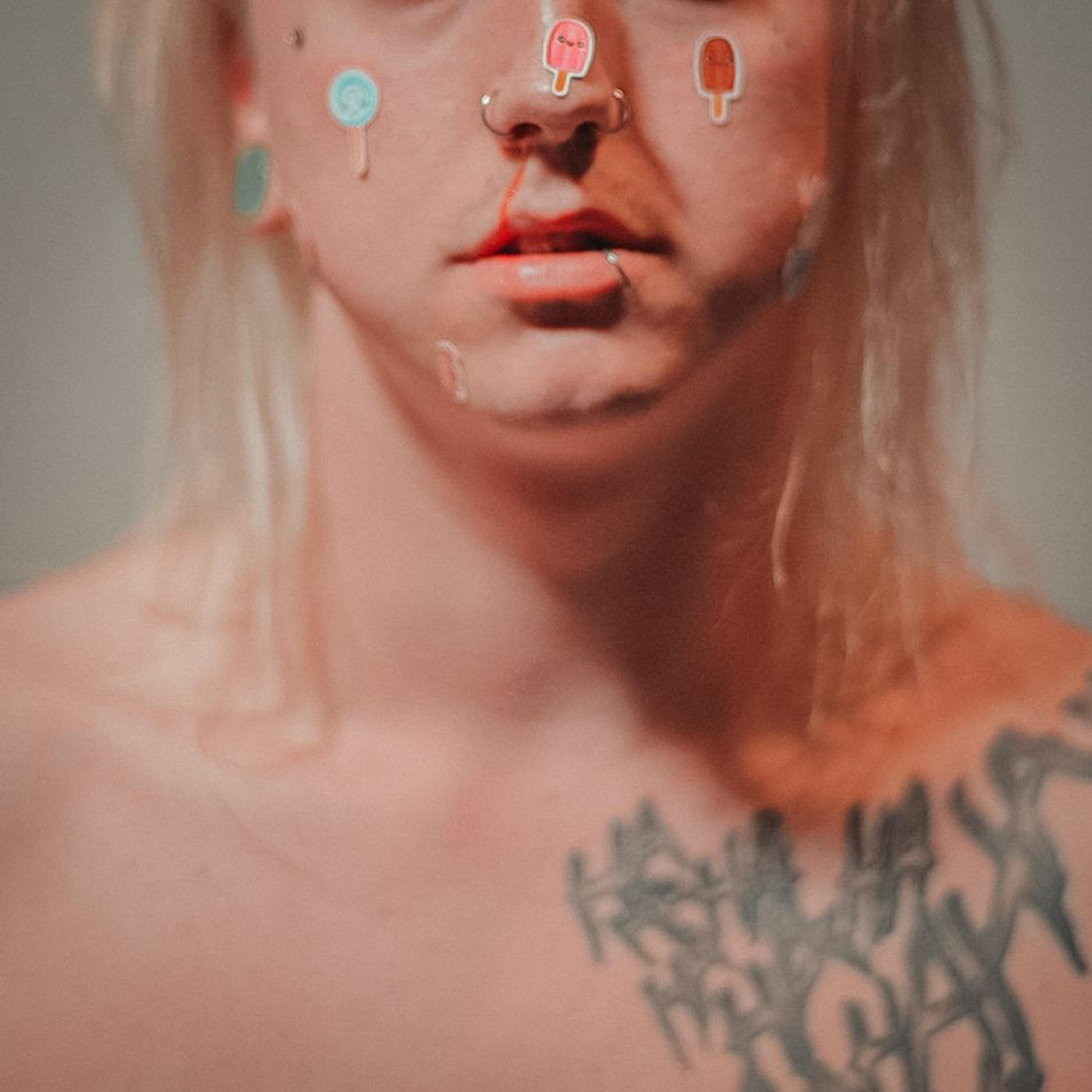 Релиз Hot Girl Bummer