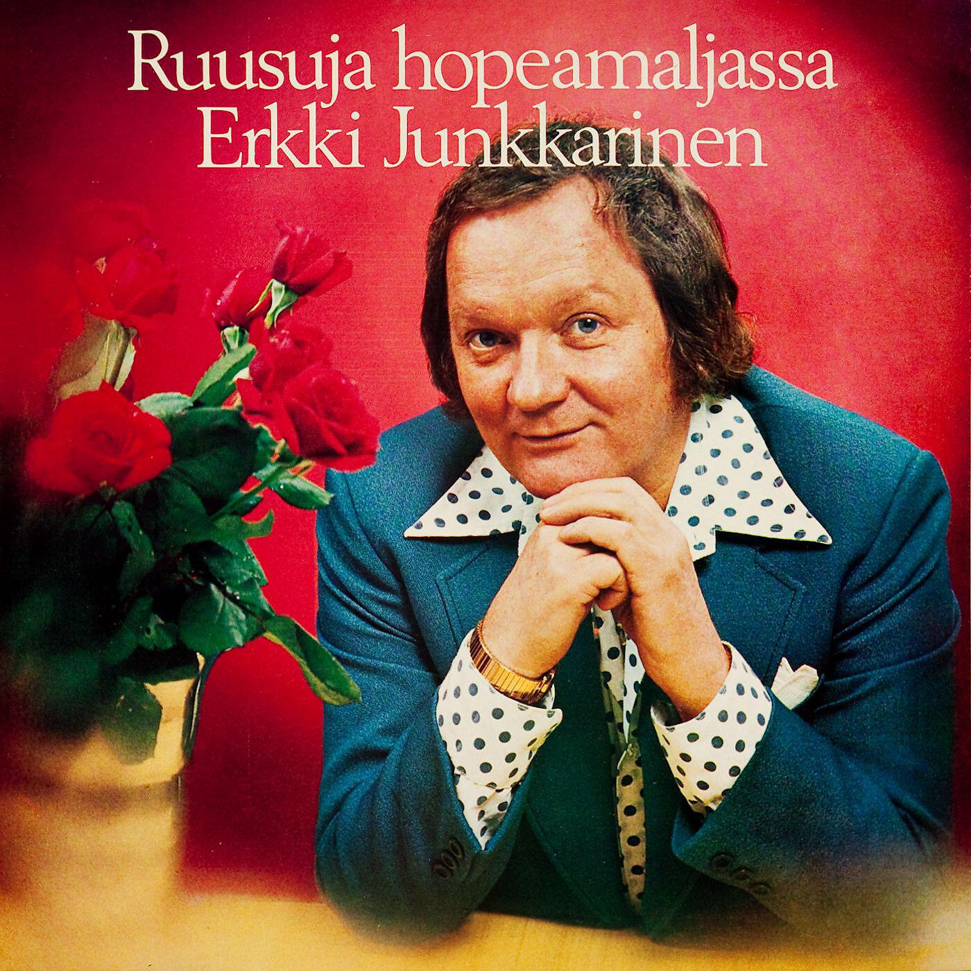 Релиз Ruusuja hopeamaljassa