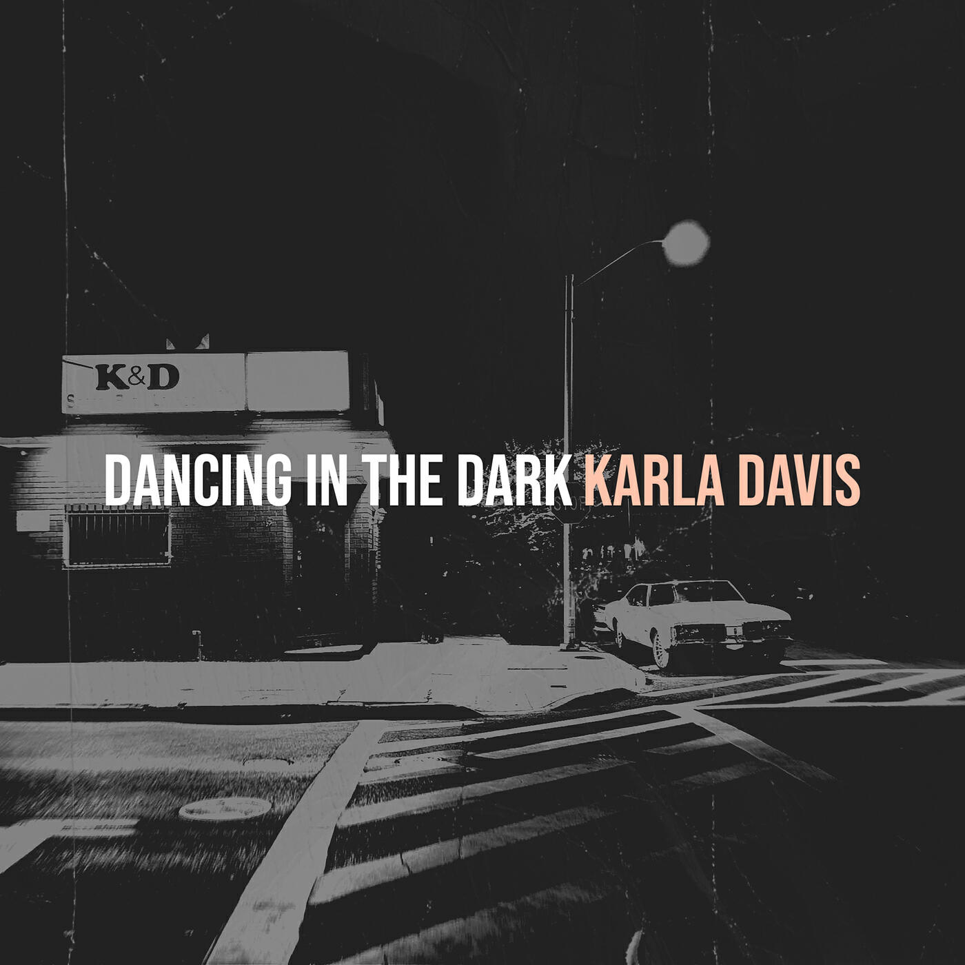Релиз Dancing in the Dark