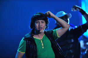 Daus