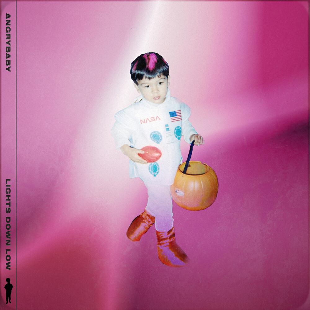 Релиз LIGHTS DOWN LOW (feat. Sly Jr.)