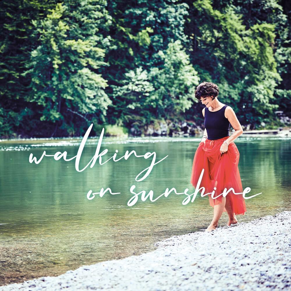 Релиз Walking on Sunshine