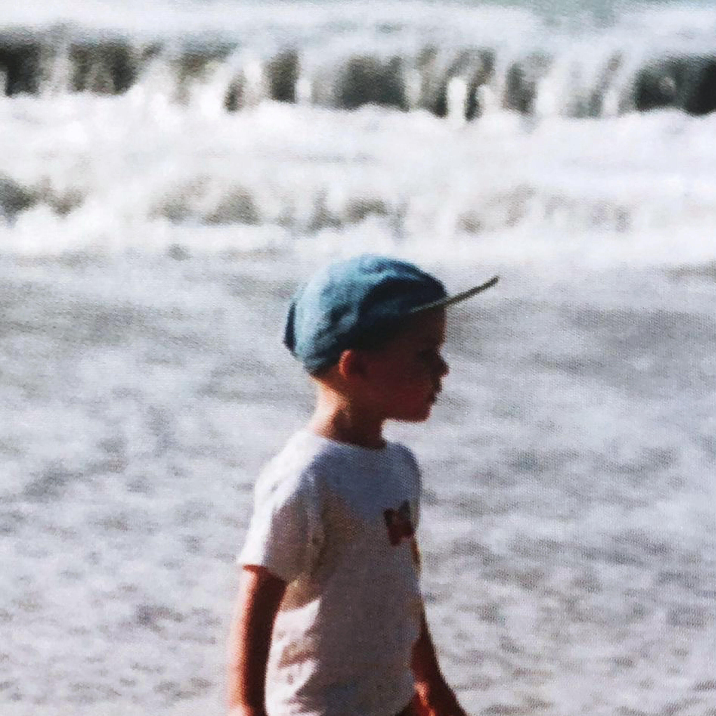 Релиз LE BRUIT DES VAGUES