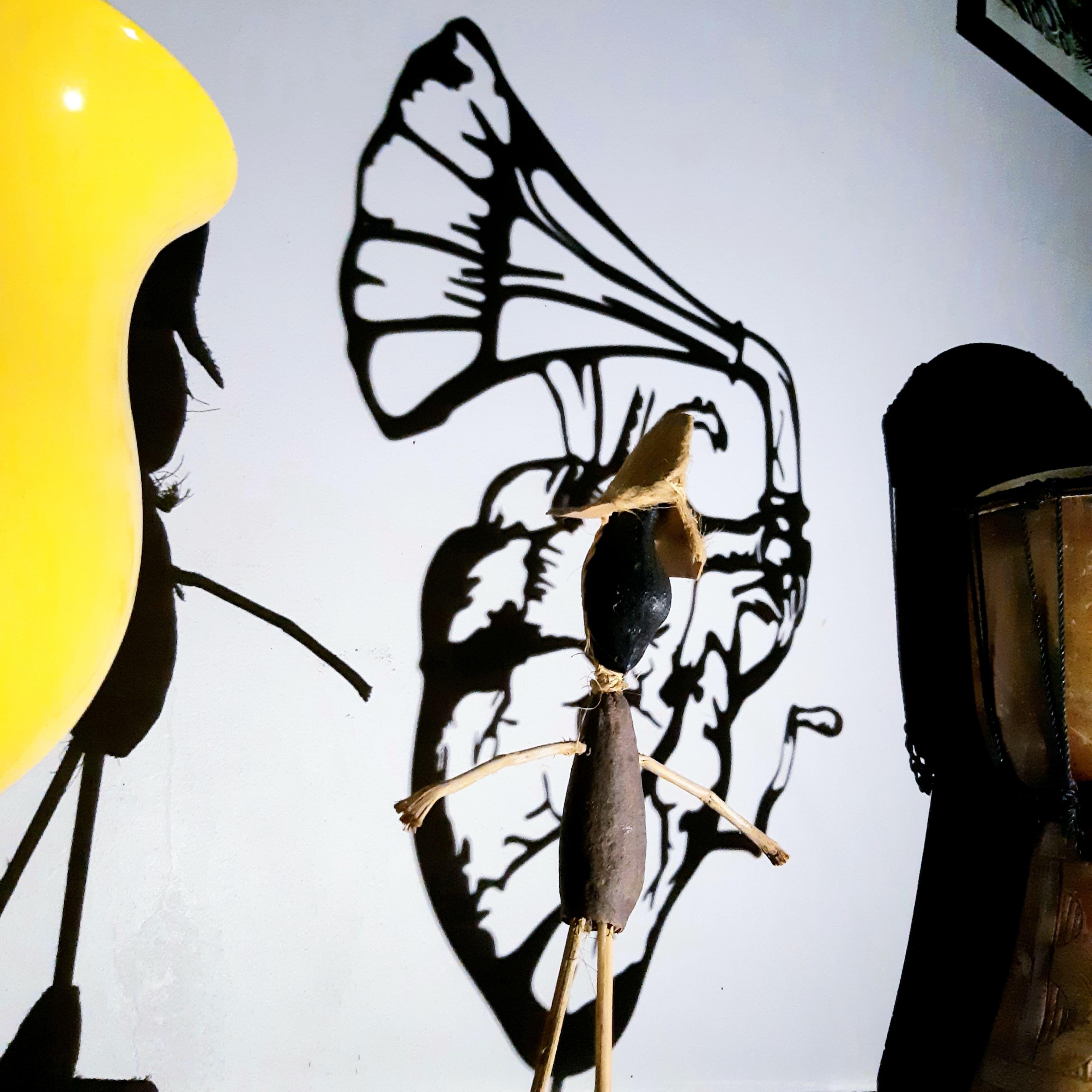 Релиз Em Algum Lugar