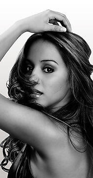 Kristine Mirelle