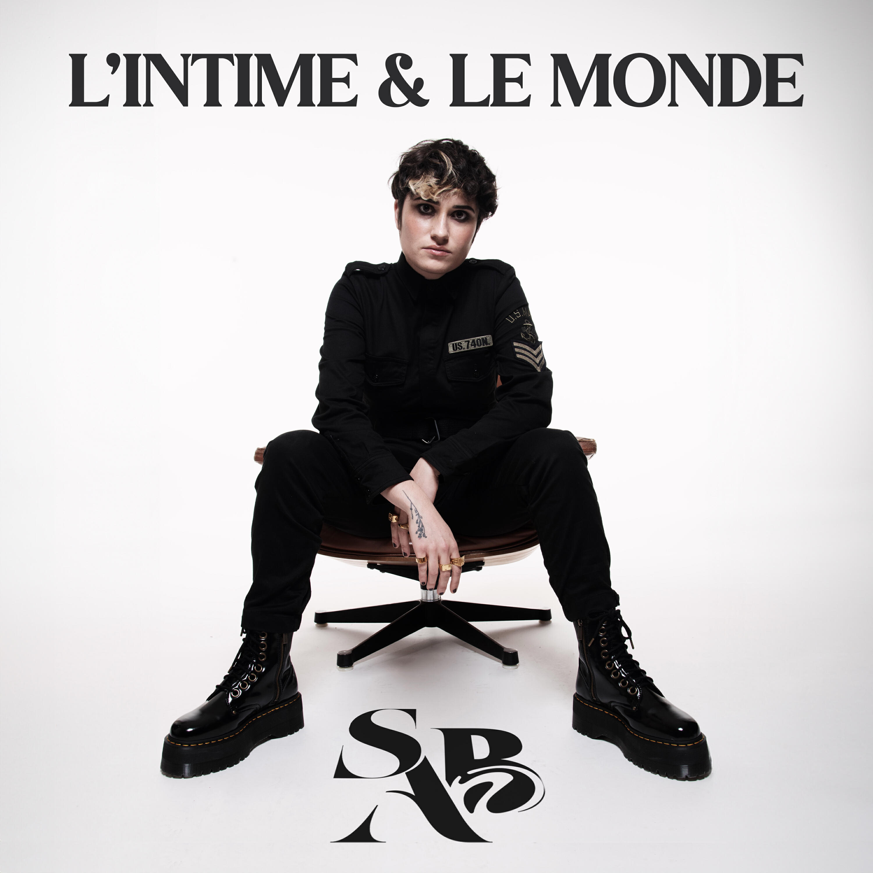 Релиз L'intime & le monde