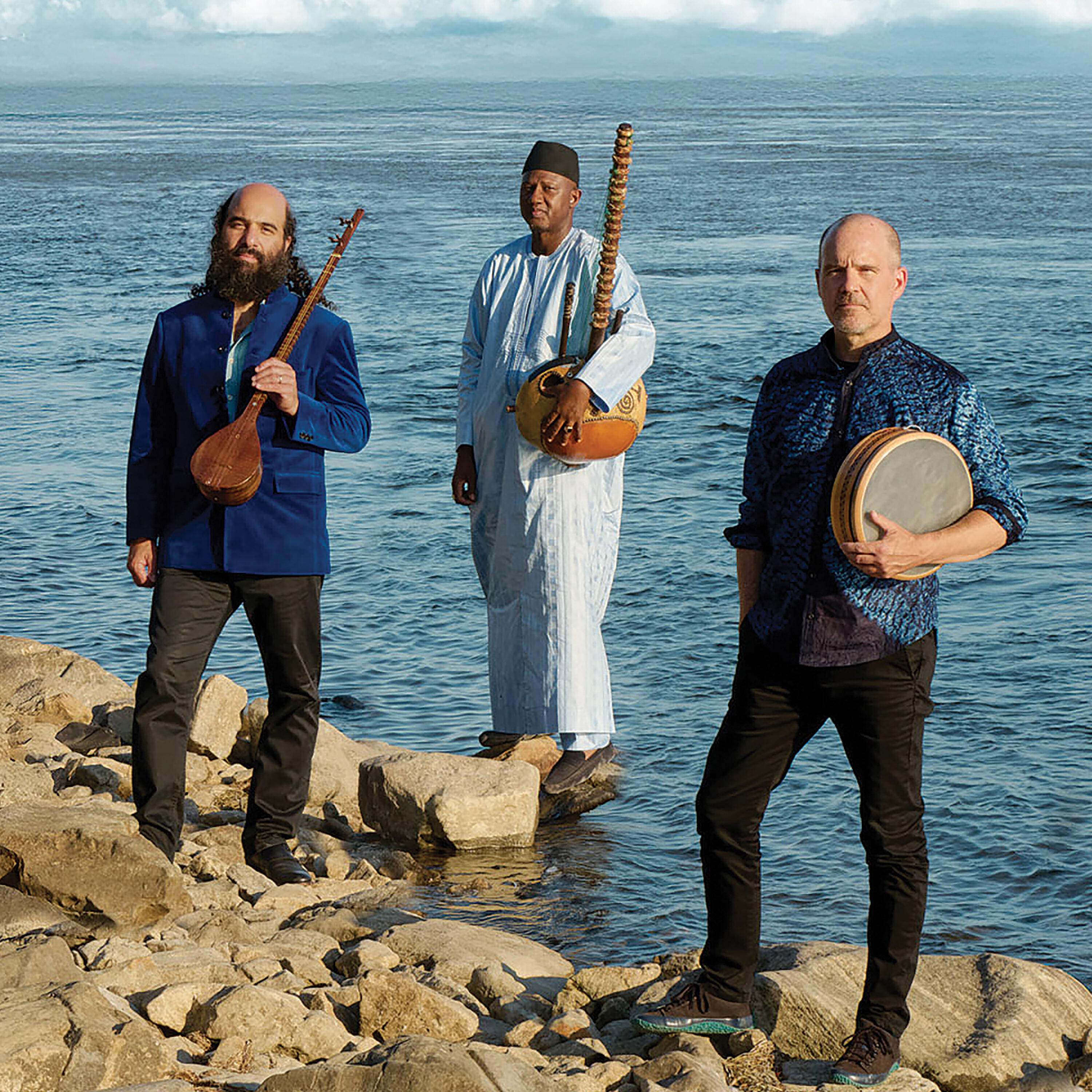 Релиз Estuaire