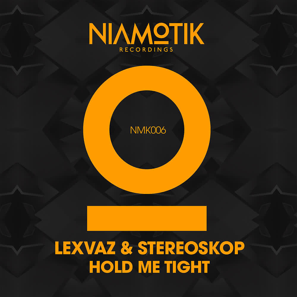 Релиз Hold Me Tight