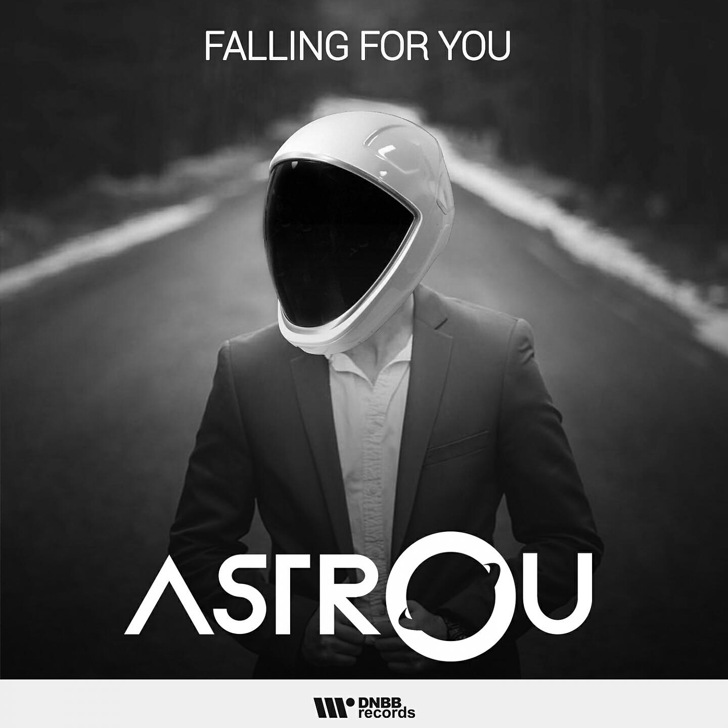 Релиз Falling For You