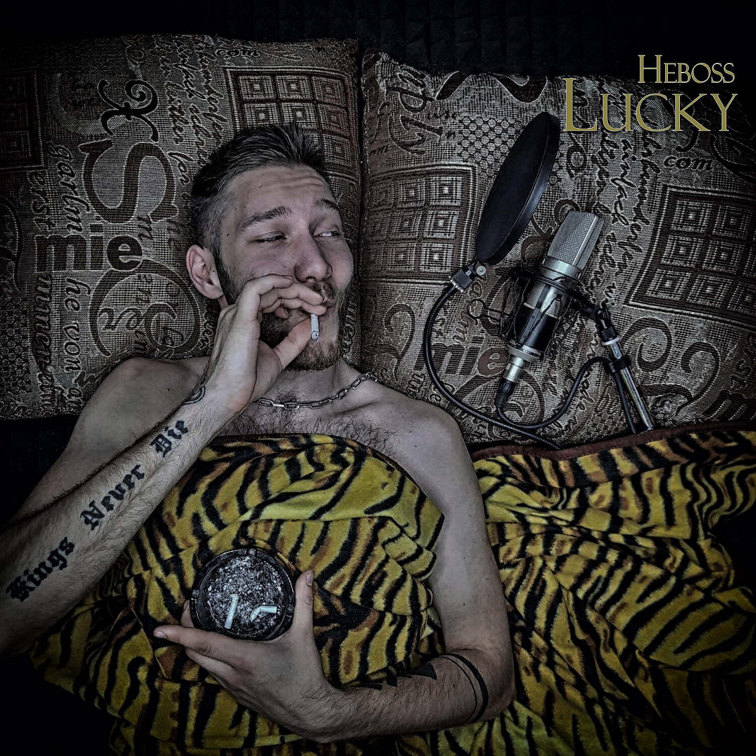 Постер альбома Lucky (ASM)