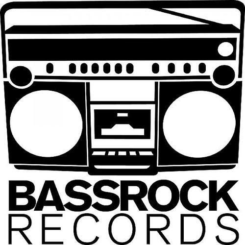 Скачать песню Backdraft, Fox, Jinx in dub - Pon A Knife Edge (Jinx In Dub Soca Bass Remix) бесплатно в MP3 для Android и iOS