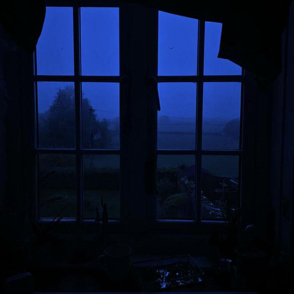 Релиз clair de lune on guitar (but it's raining)