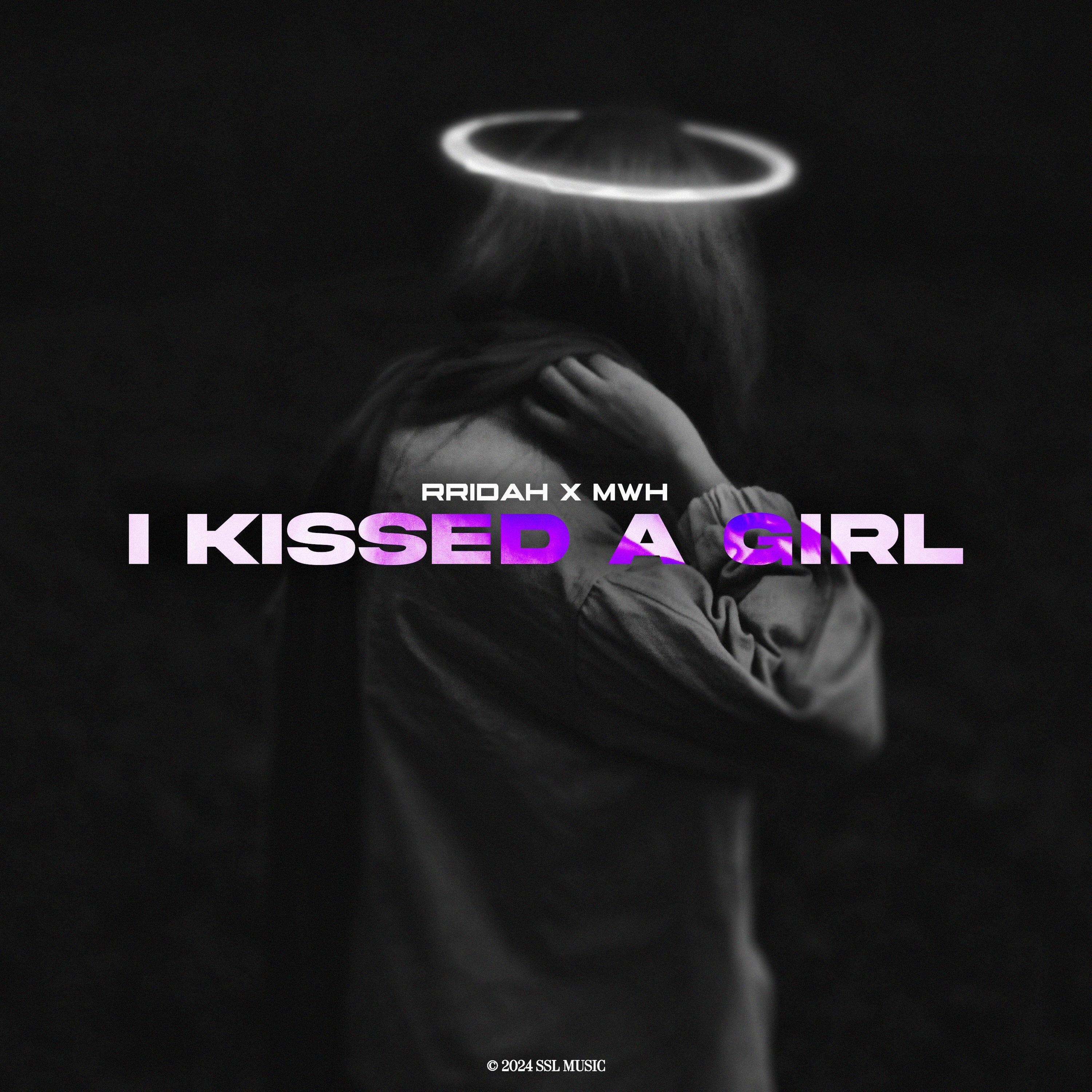 Релиз I Kissed A Girl