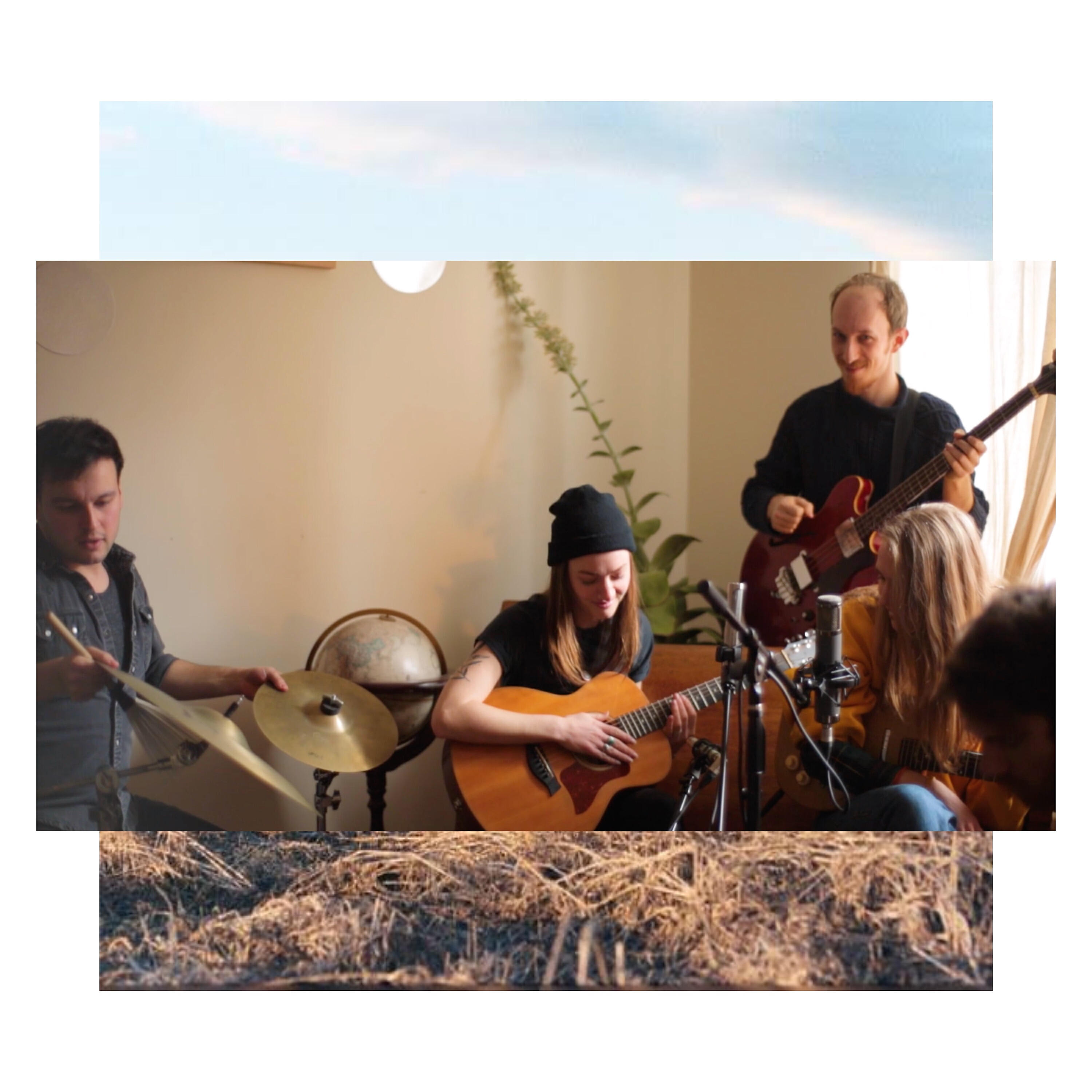 Релиз Everything Changes