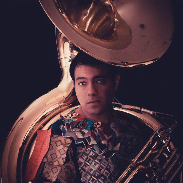 Релиз Amor Mío