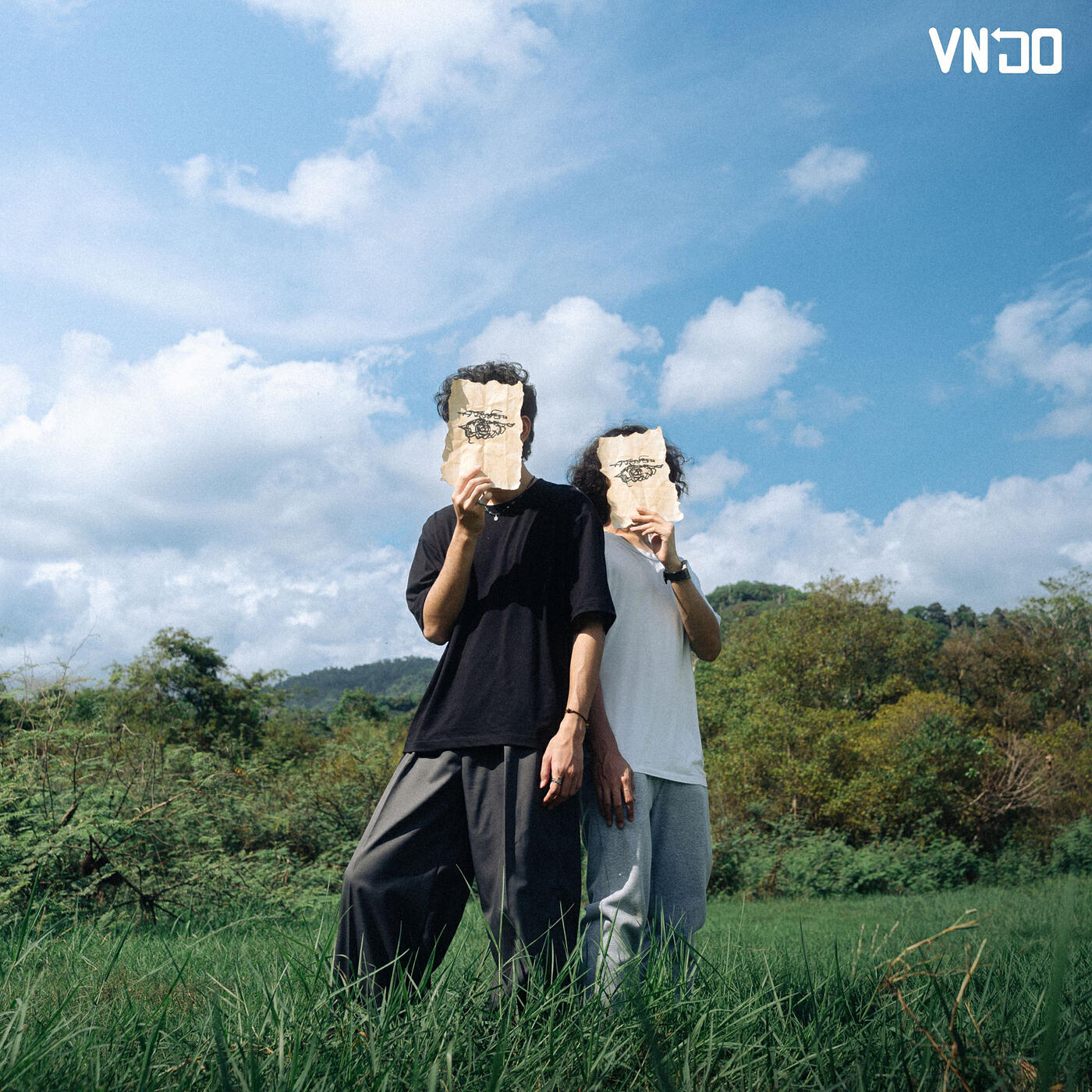 Релиз When I Close My Eyes