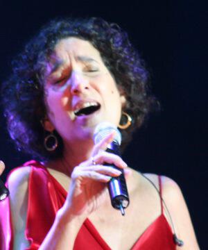 Zoraida Santiago