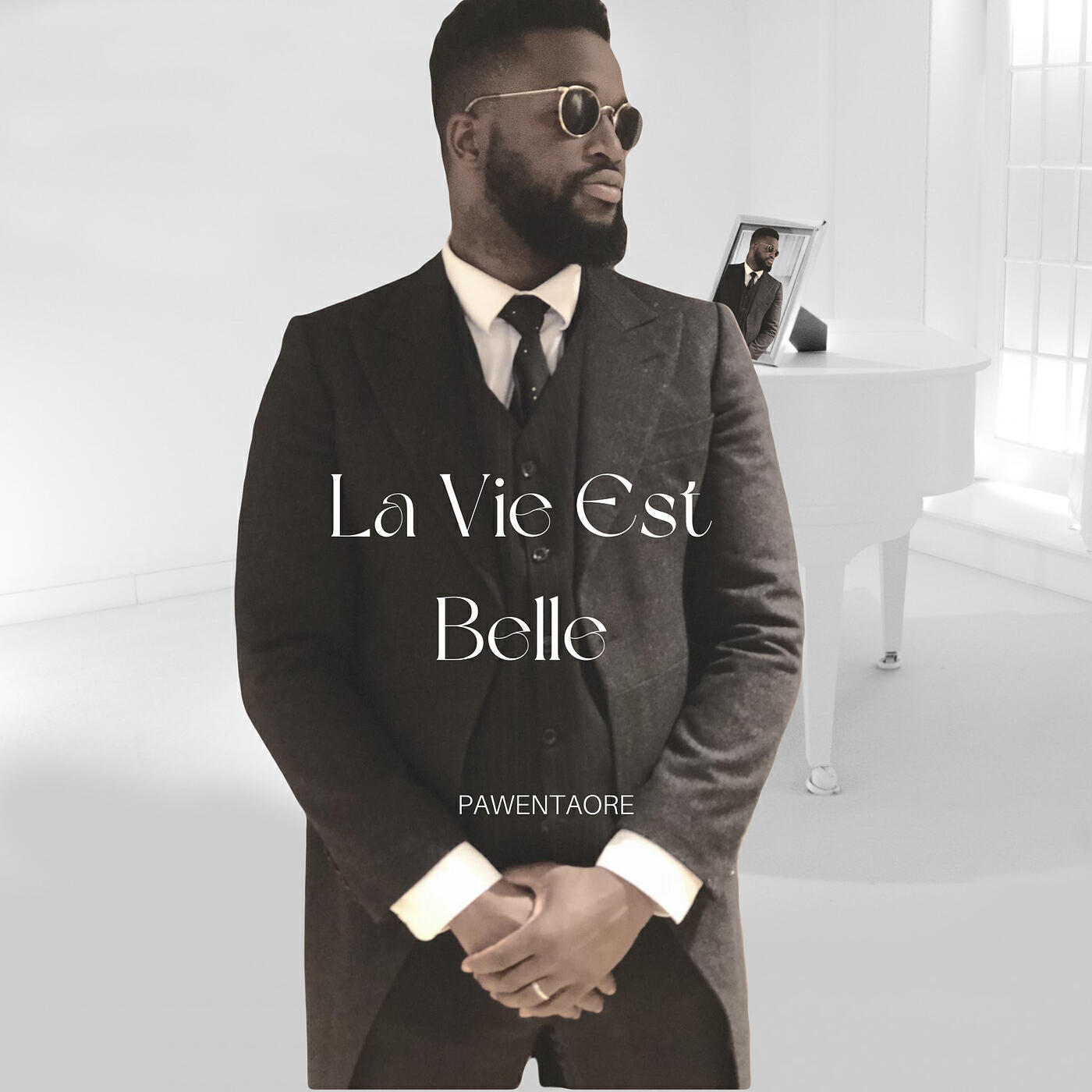 Релиз La Vie Est Belle