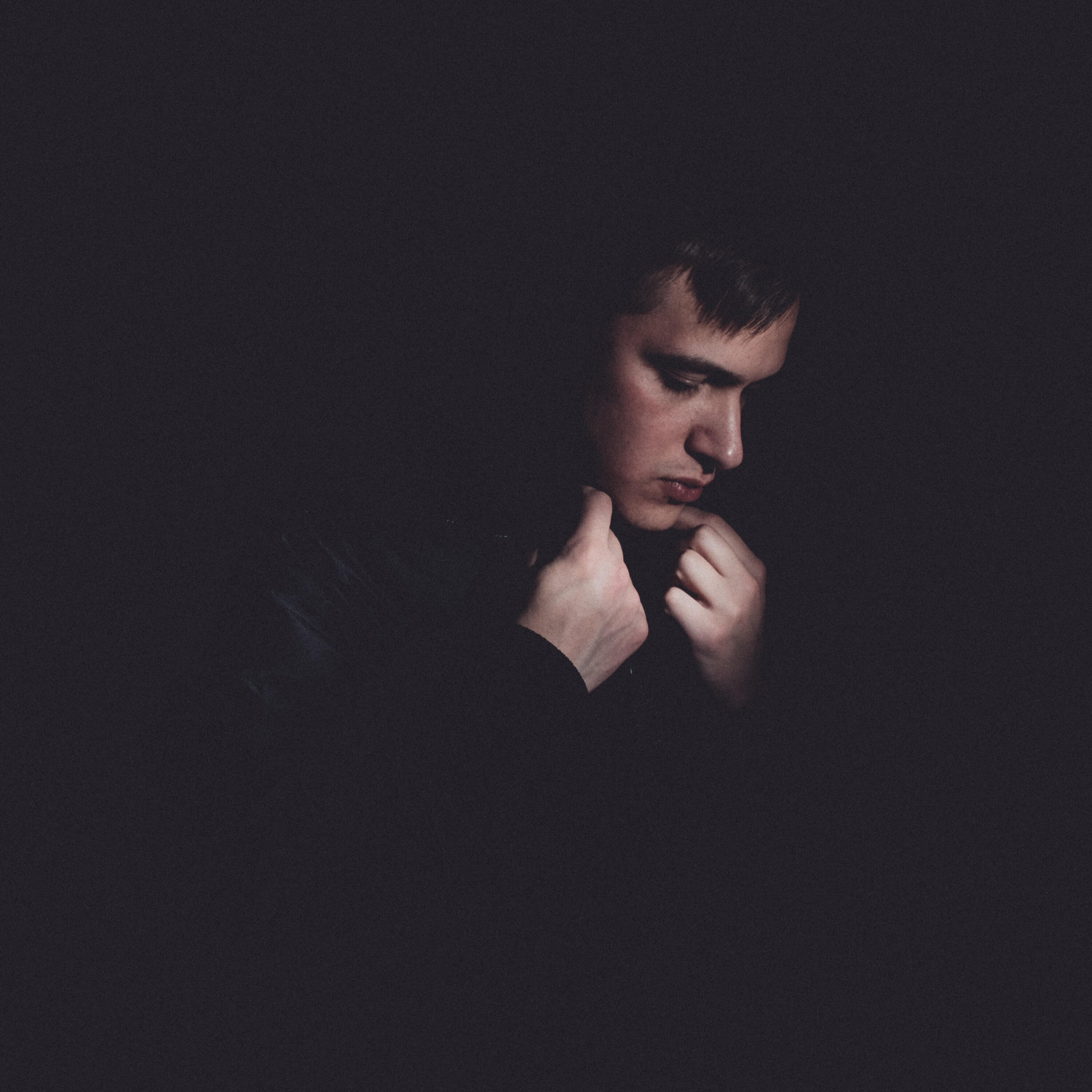 Релиз РАЗМЫШЛЯЯ О ЛЮБВИ