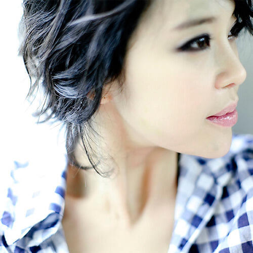 Baek Ji-Young