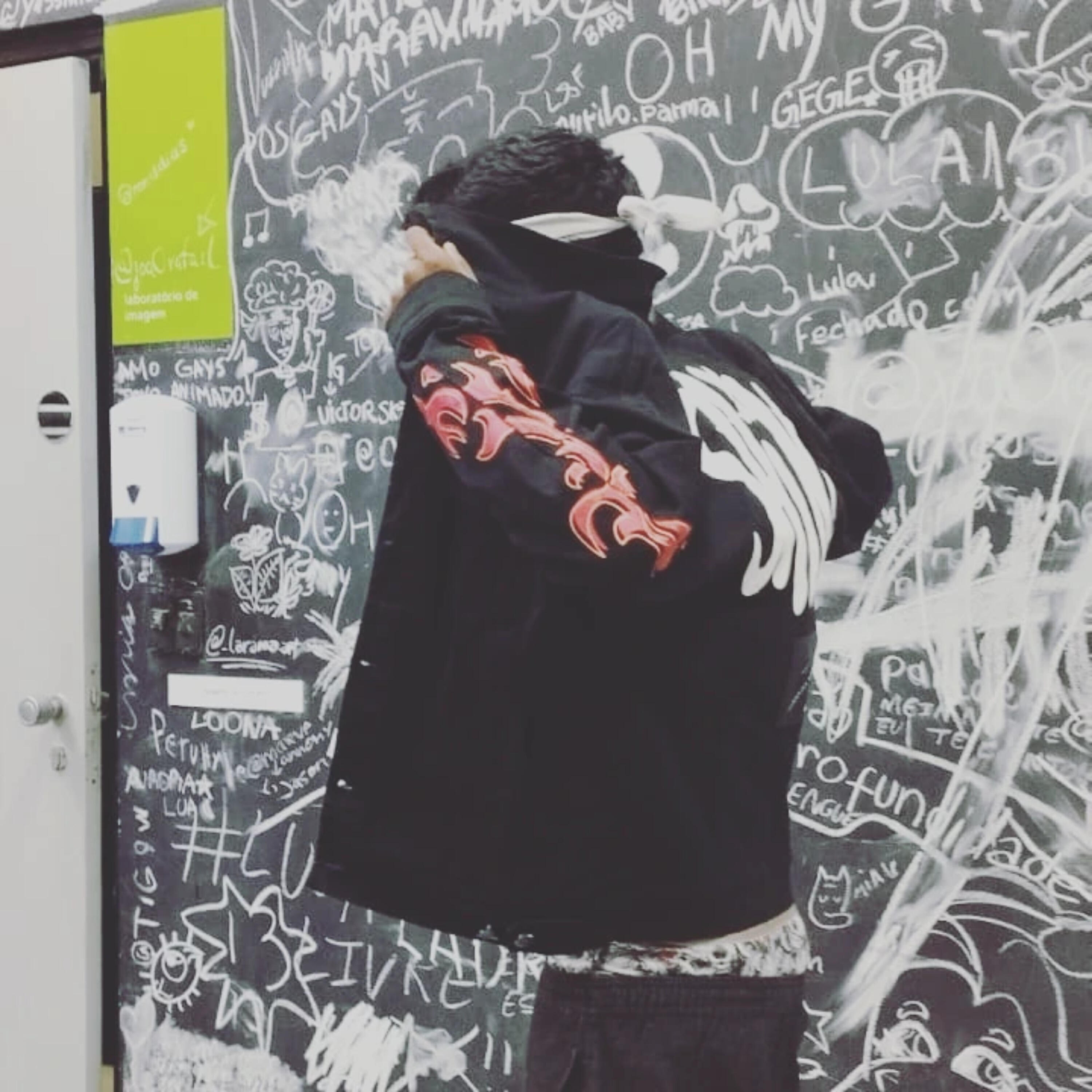 Релиз Outro Motivo