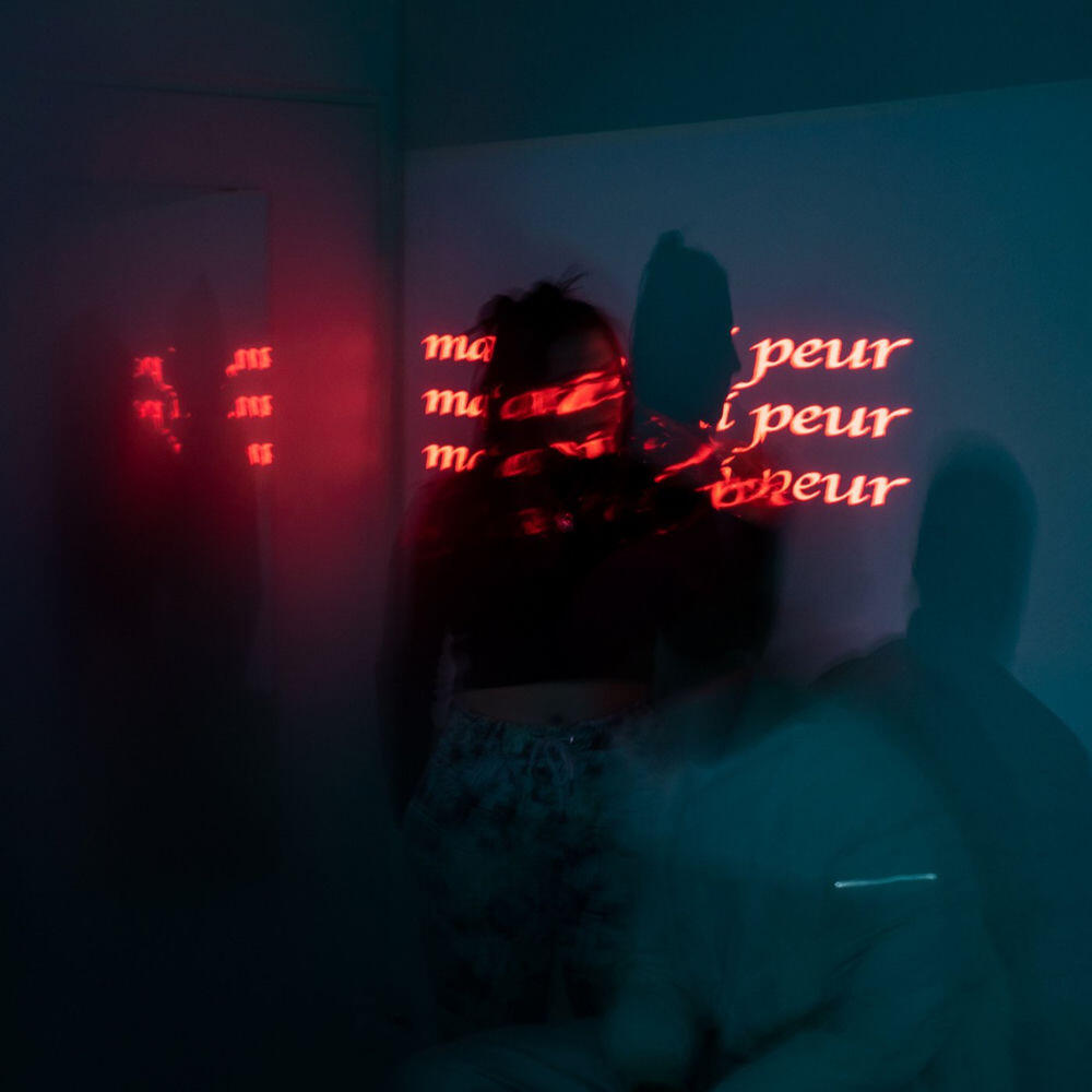Релиз Maman