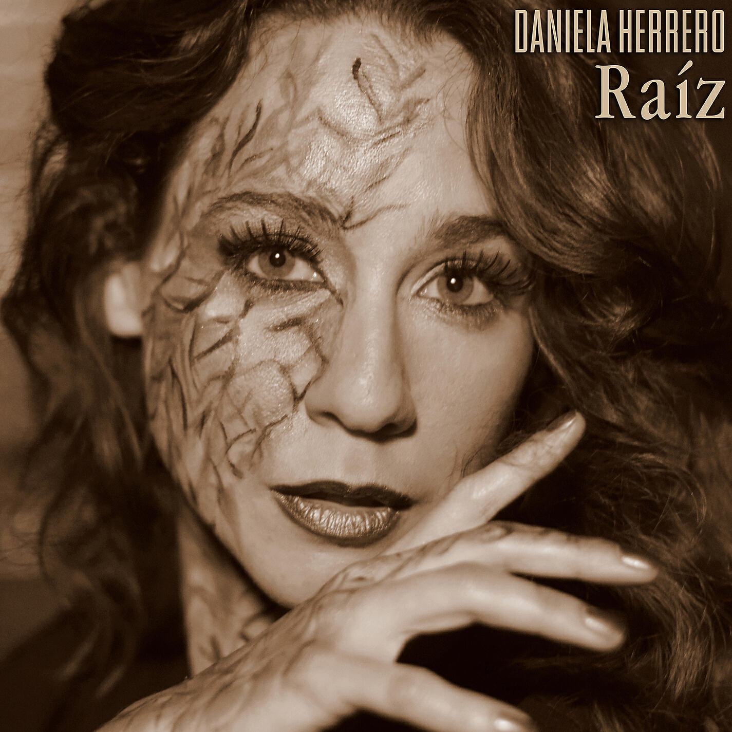 Релиз Raíz