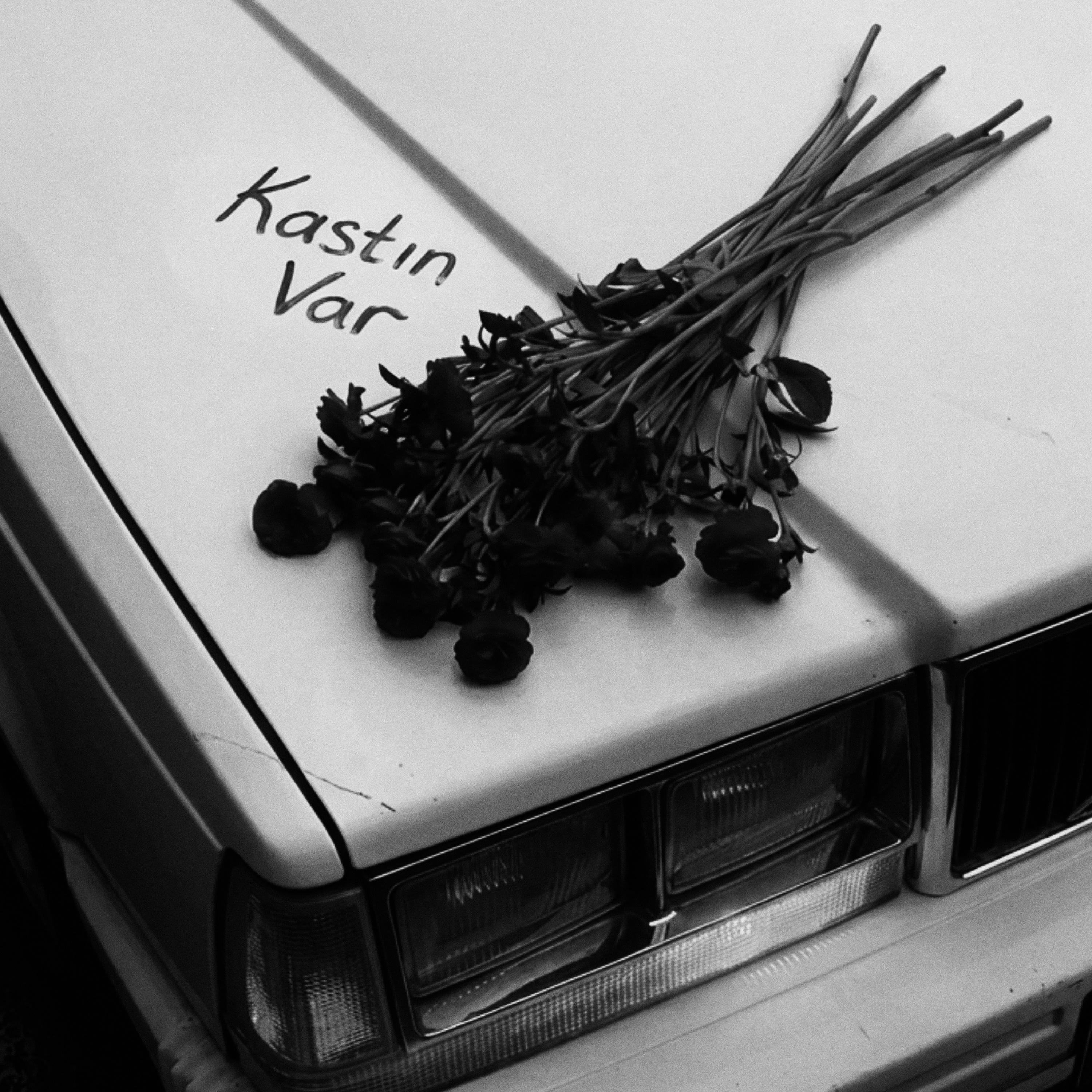 Релиз Kastın Var