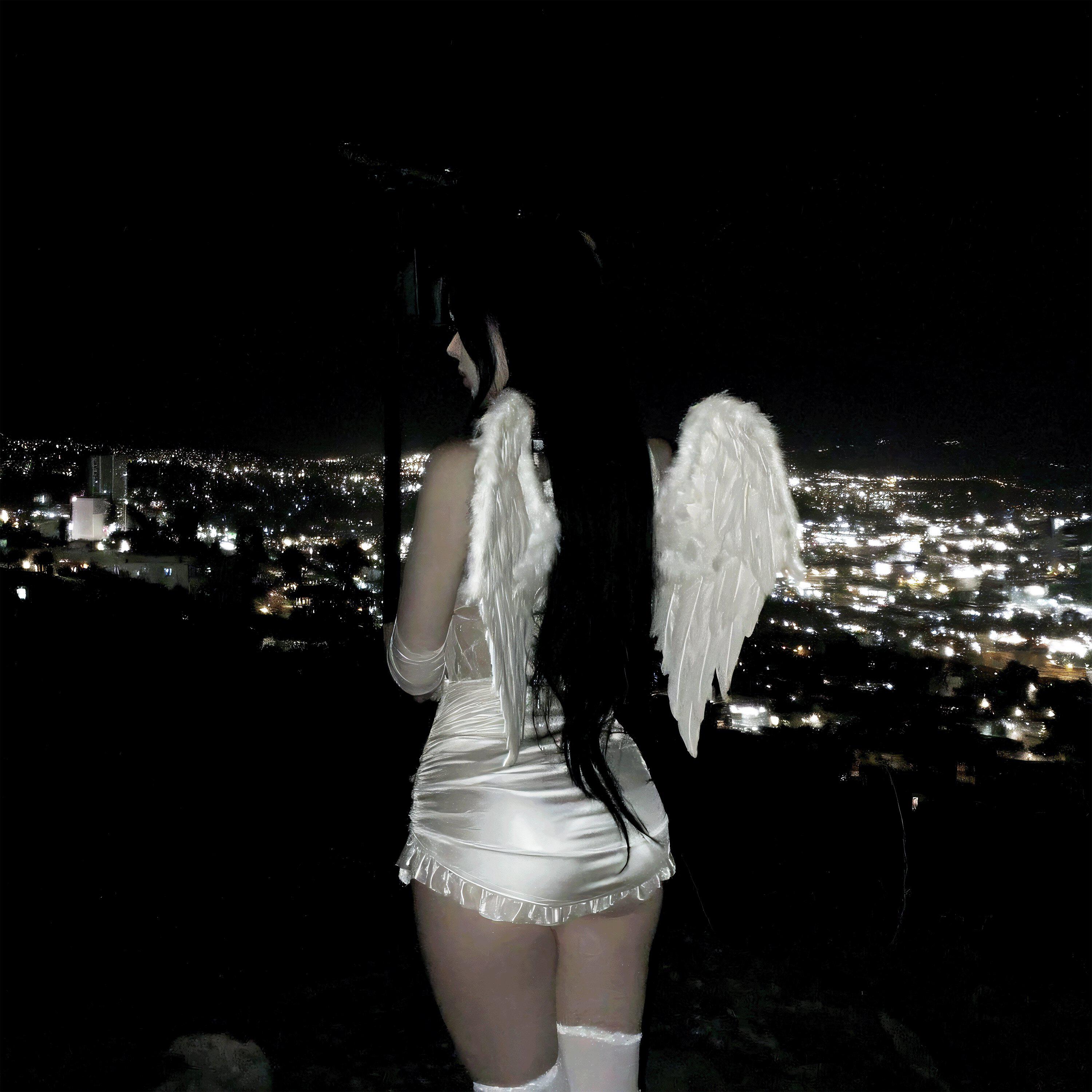 Релиз HOLY BABE