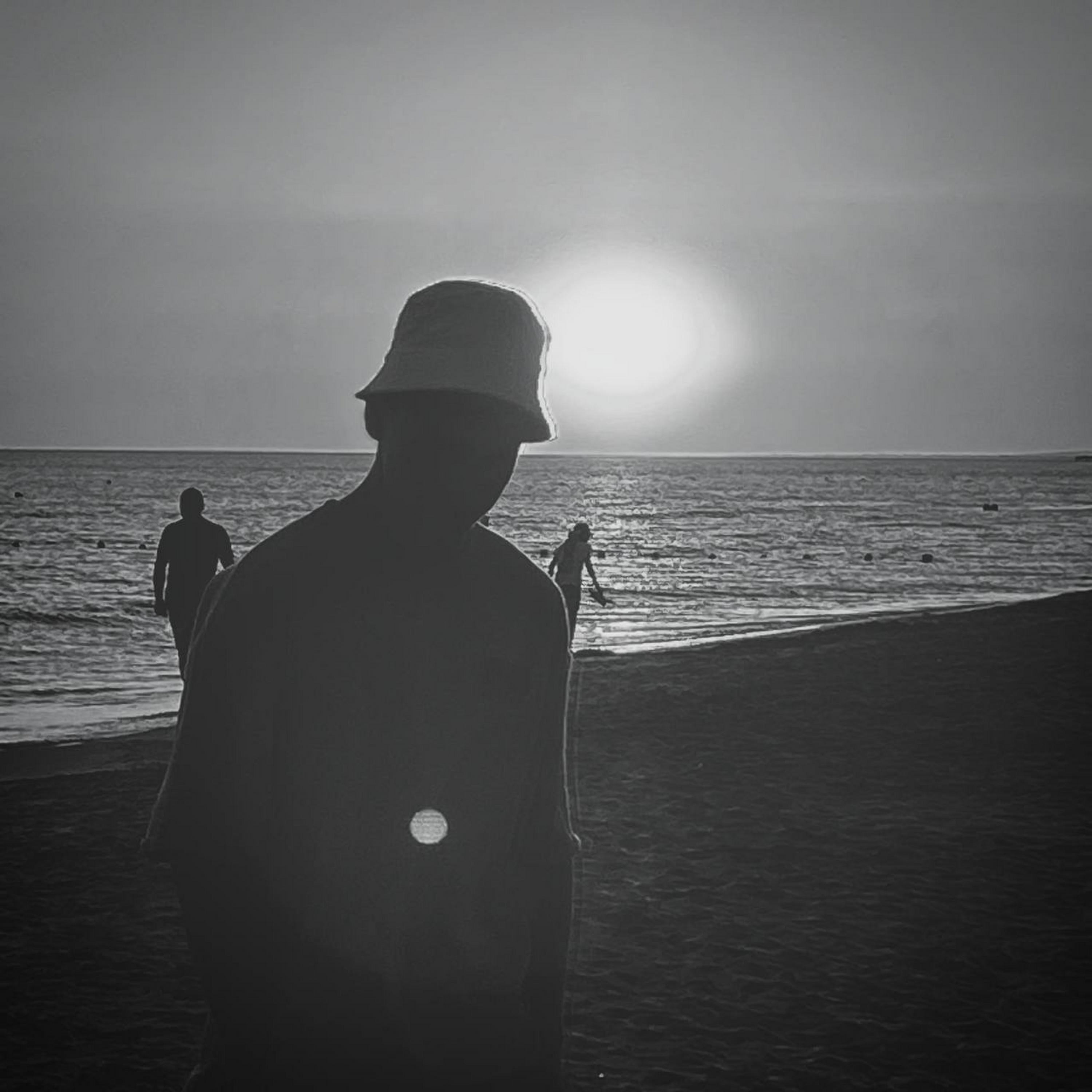 Релиз Black Moon