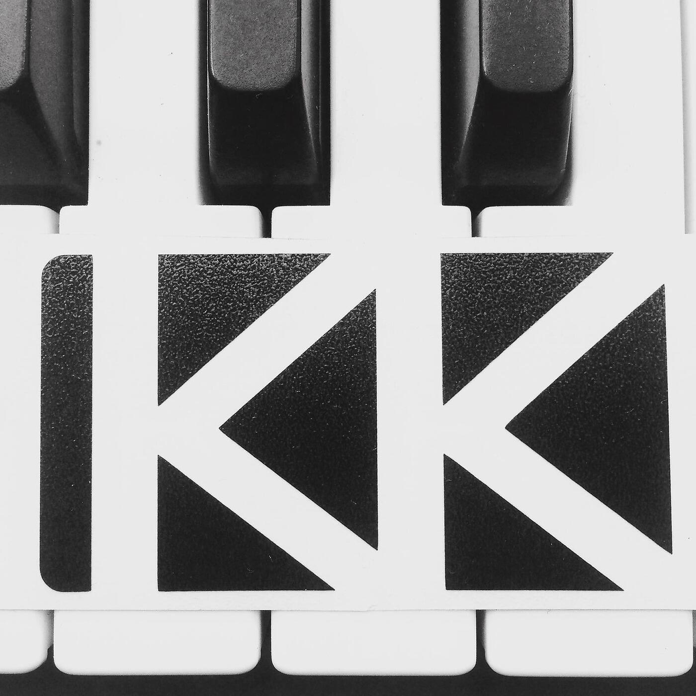 Релиз Logi Vaļā (feat. Pēteris Upelnieks)