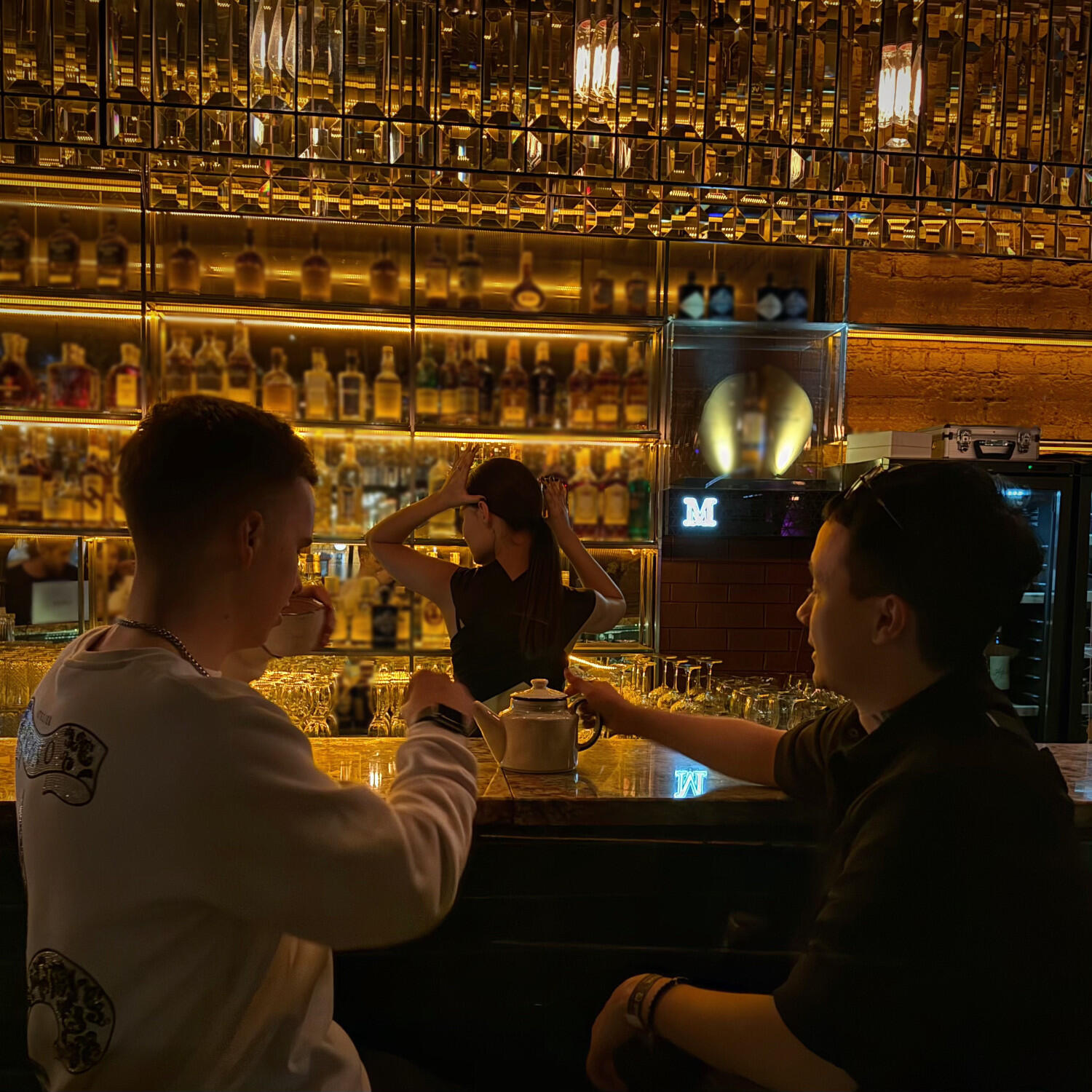 Релиз Она безумна