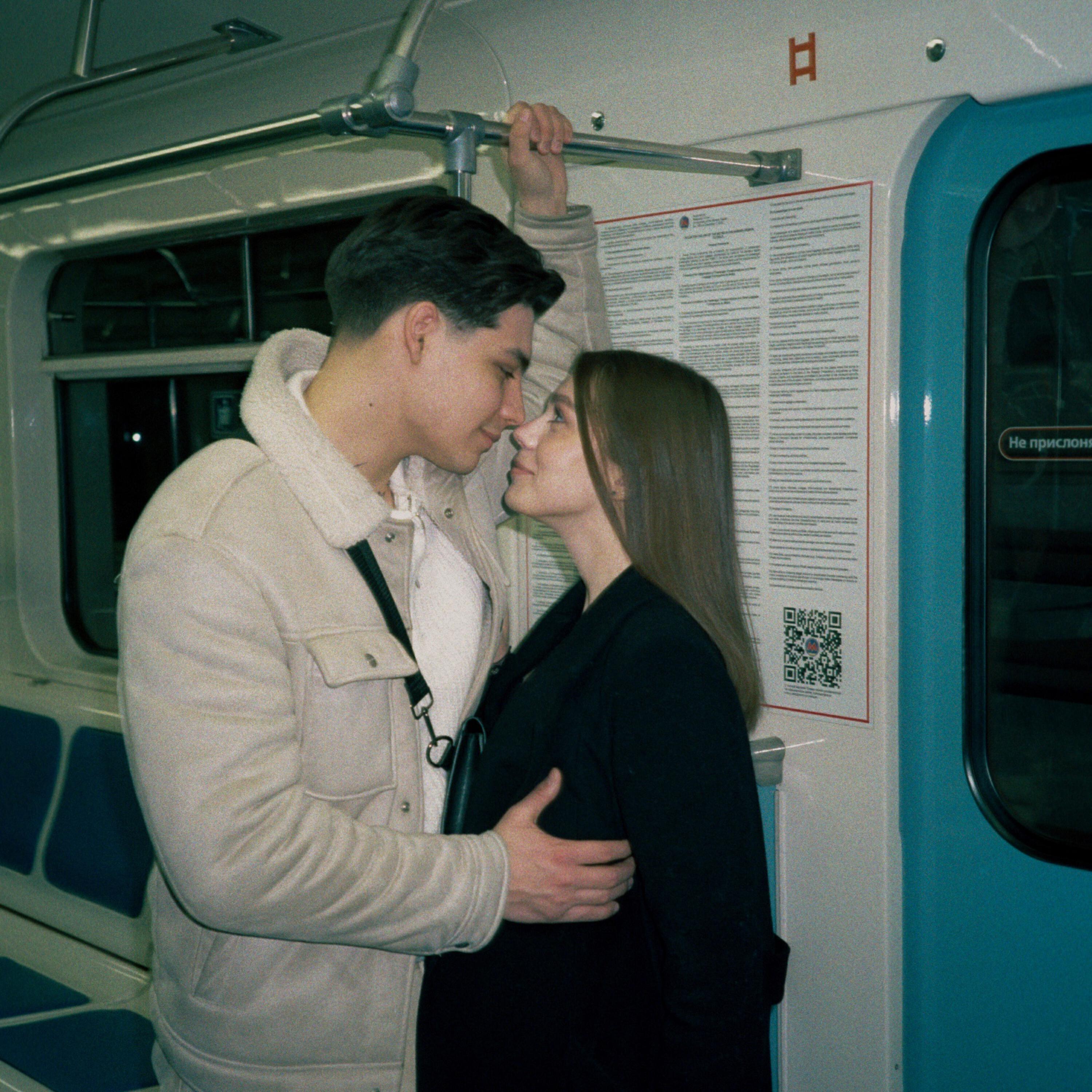 Релиз на метро 2