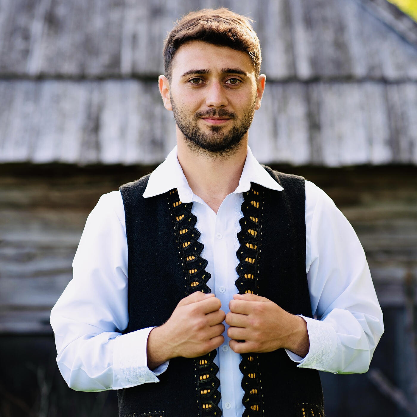 Трек Bun Ii Vinul Ghiurghiuliu
